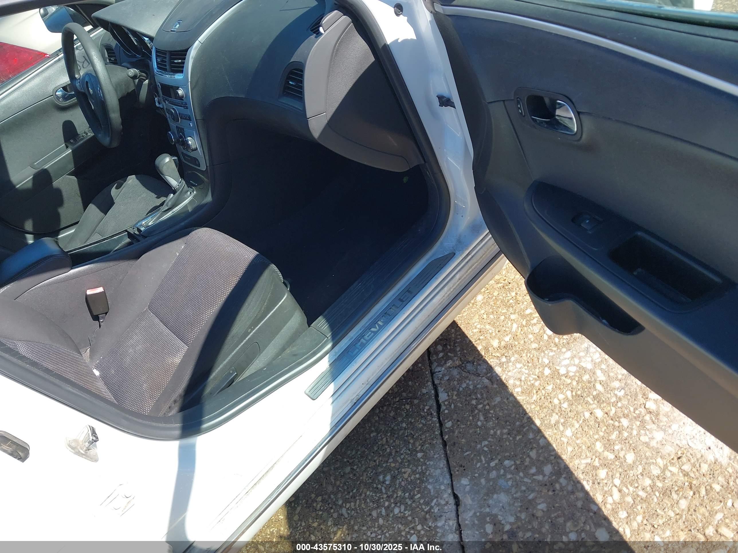 CHEVROLET MALIBU image 5