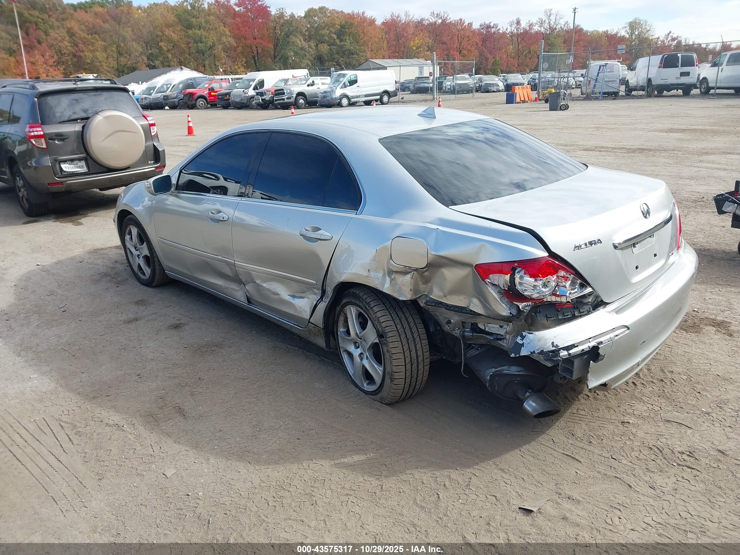 ACURA RL image 3