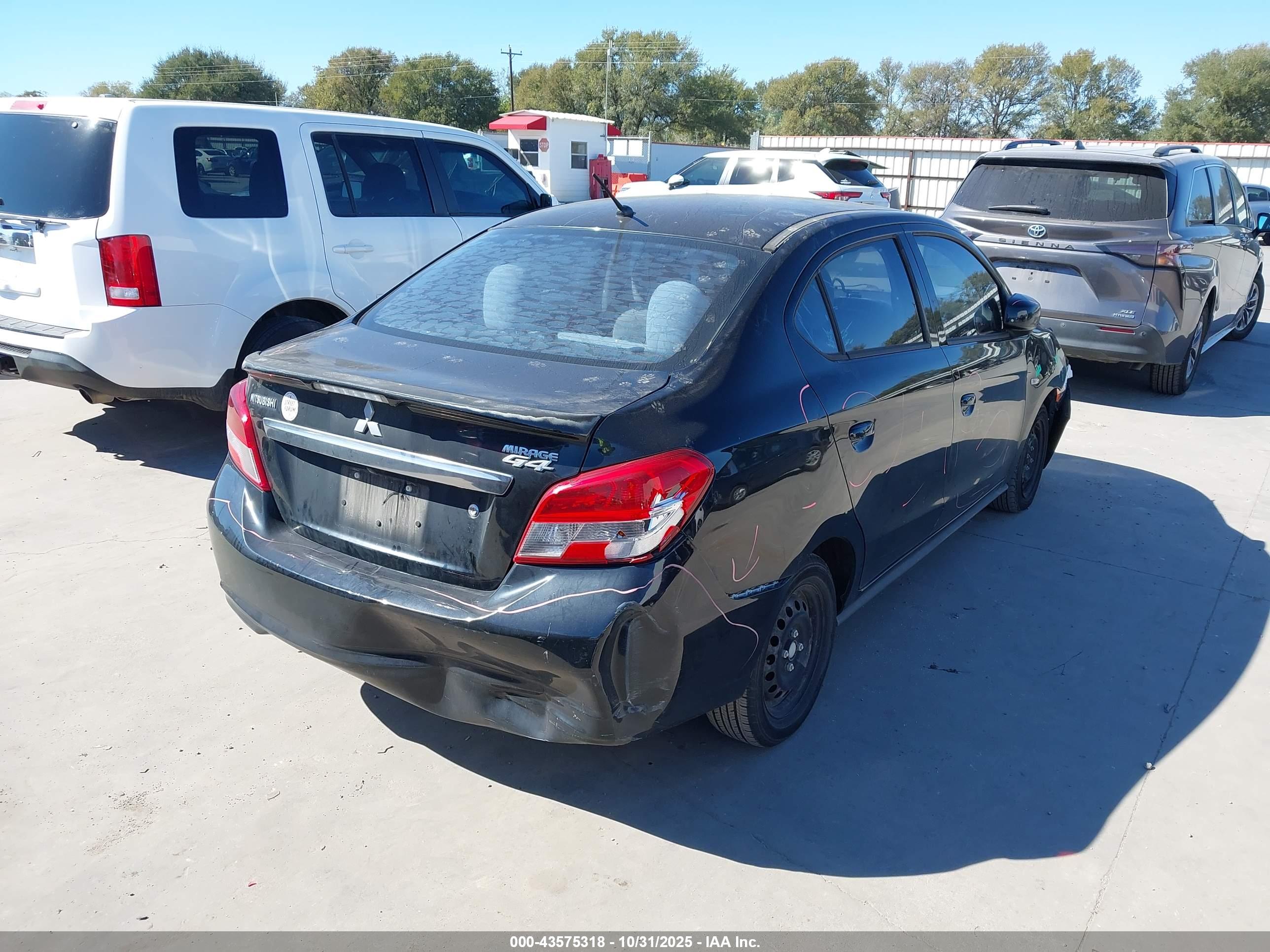 MITSUBISHI MIRAGE image 4