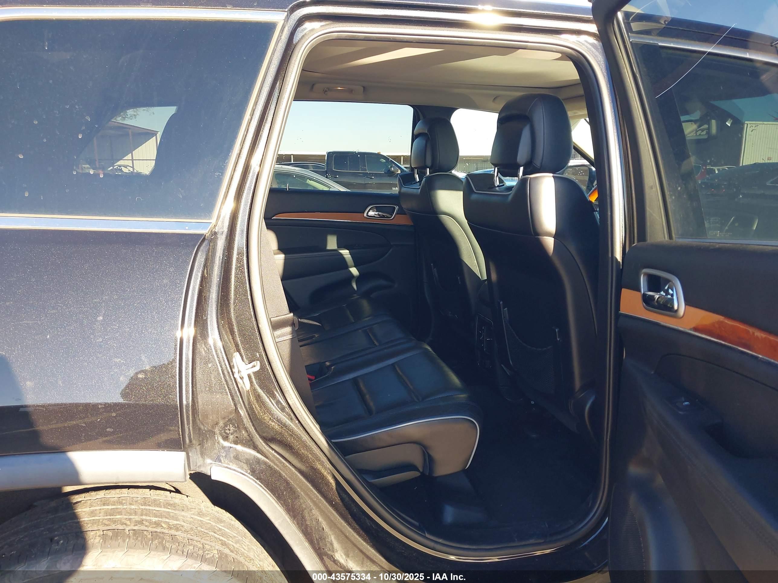 JEEP GRAND image 8
