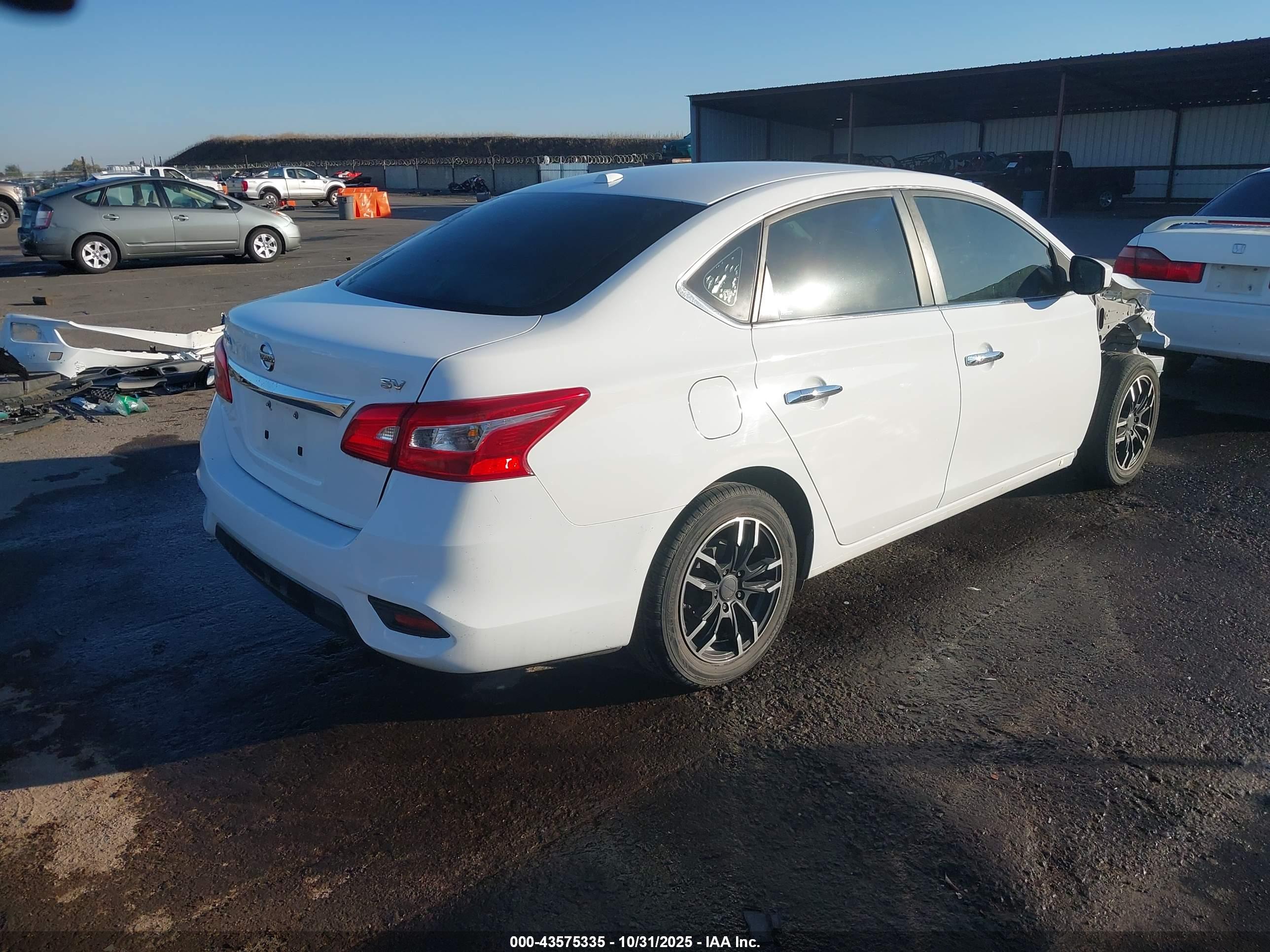 NISSAN SENTRA image 4