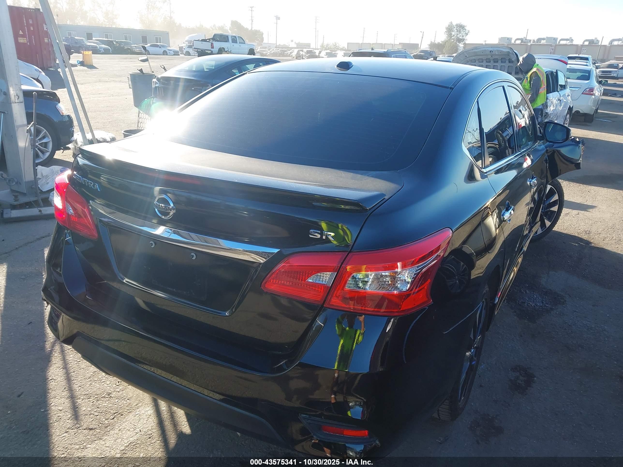 NISSAN SENTRA image 4