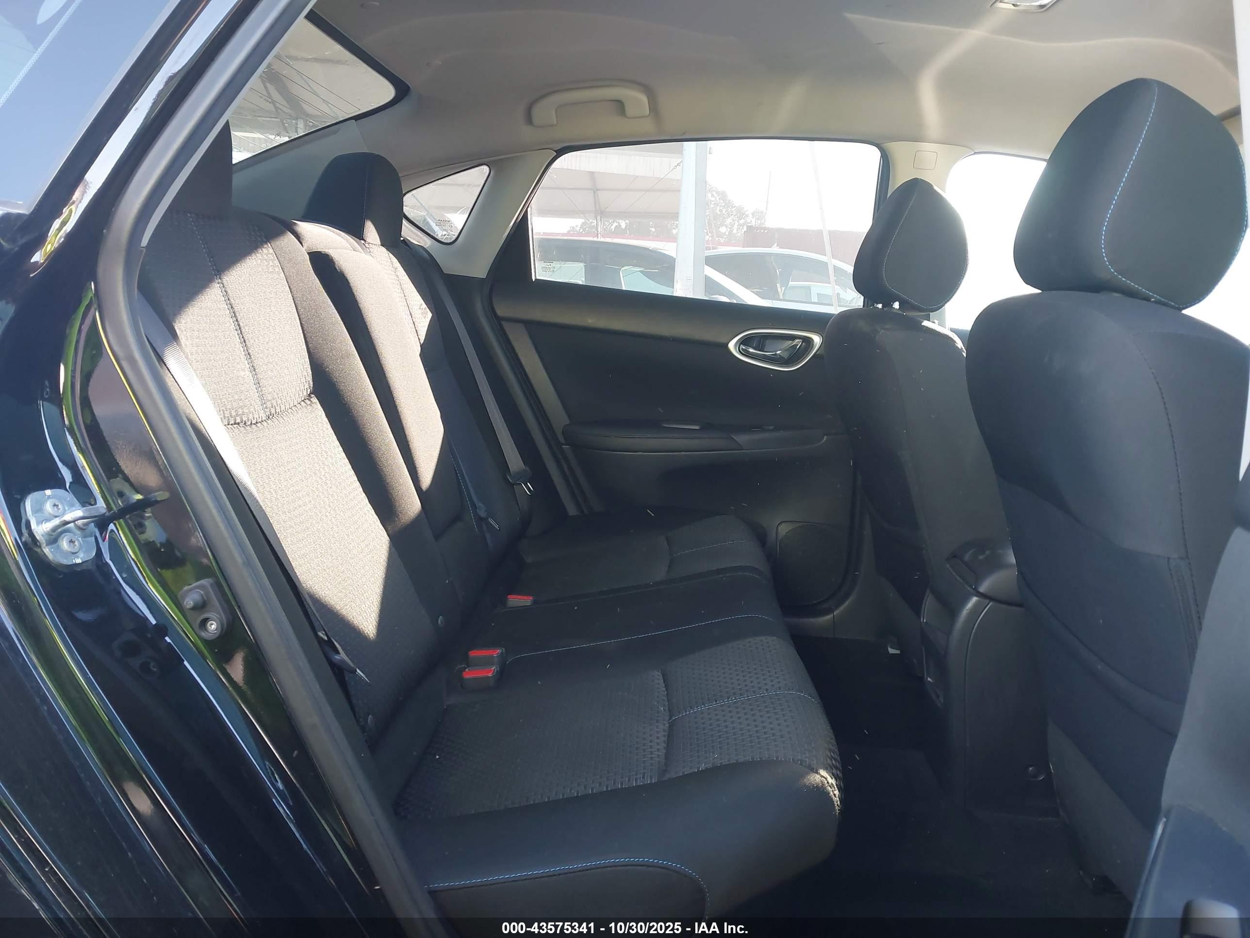 NISSAN SENTRA image 8