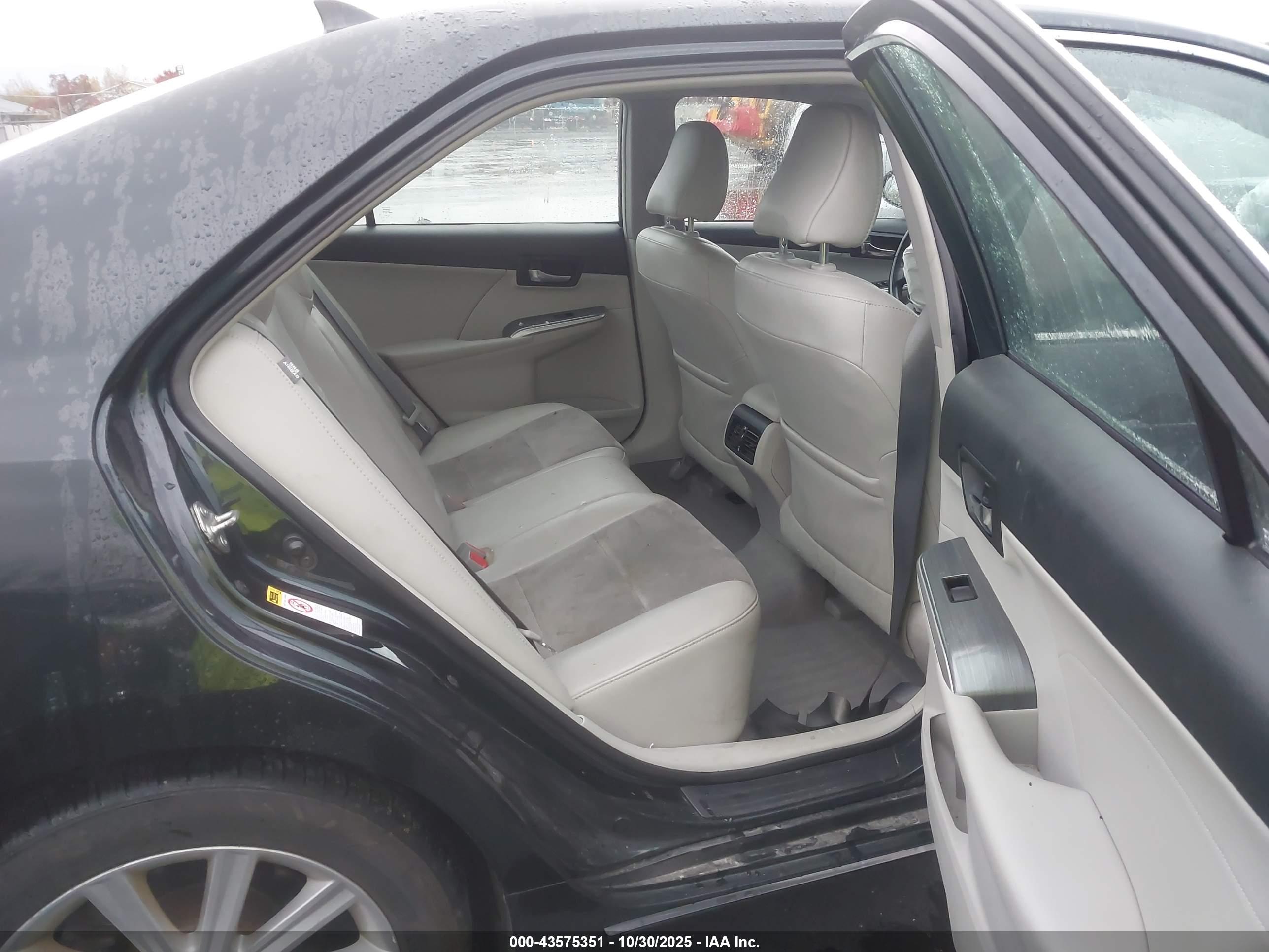 TOYOTA CAMRY image 8