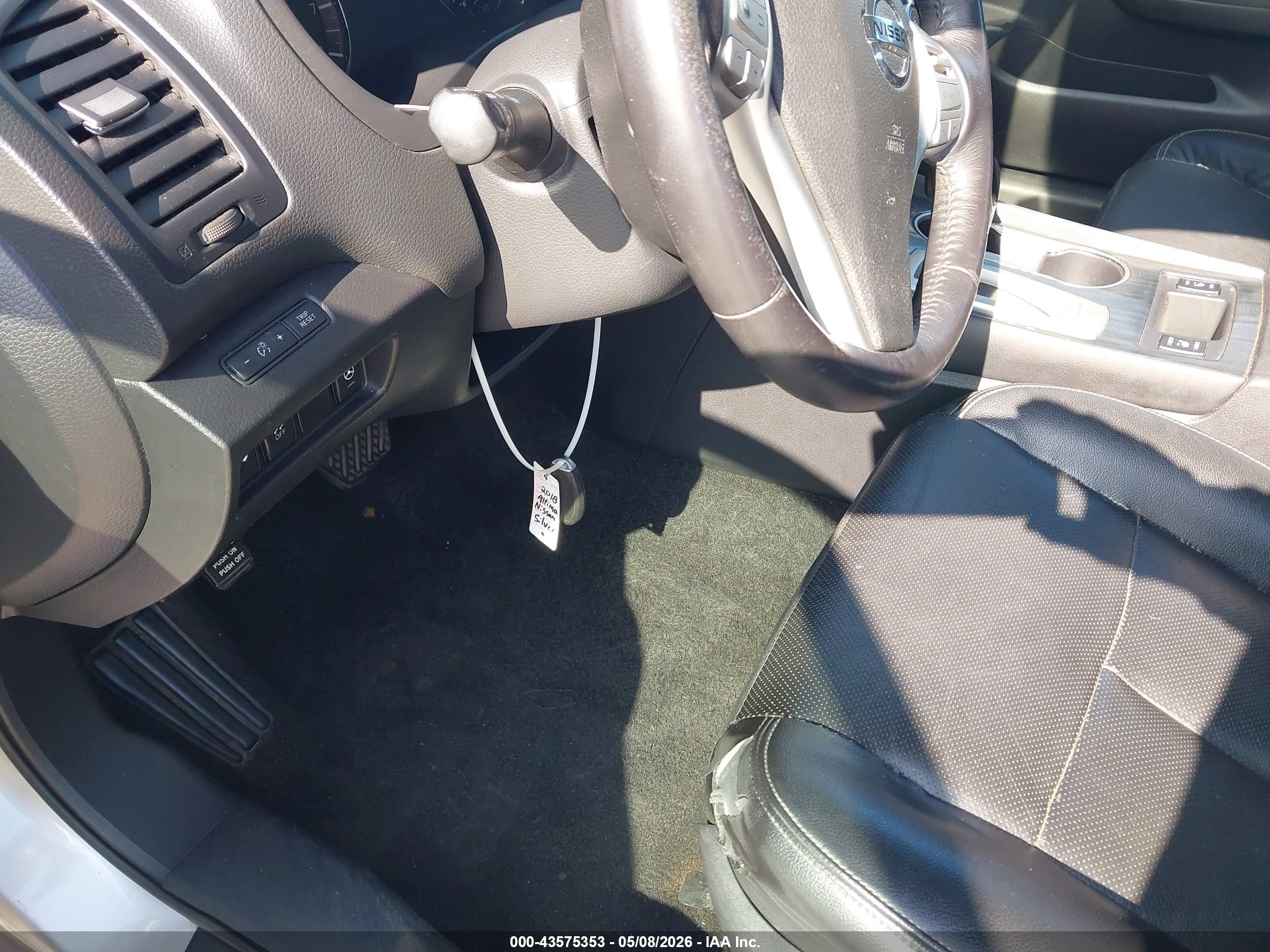 NISSAN ALTIMA image 11