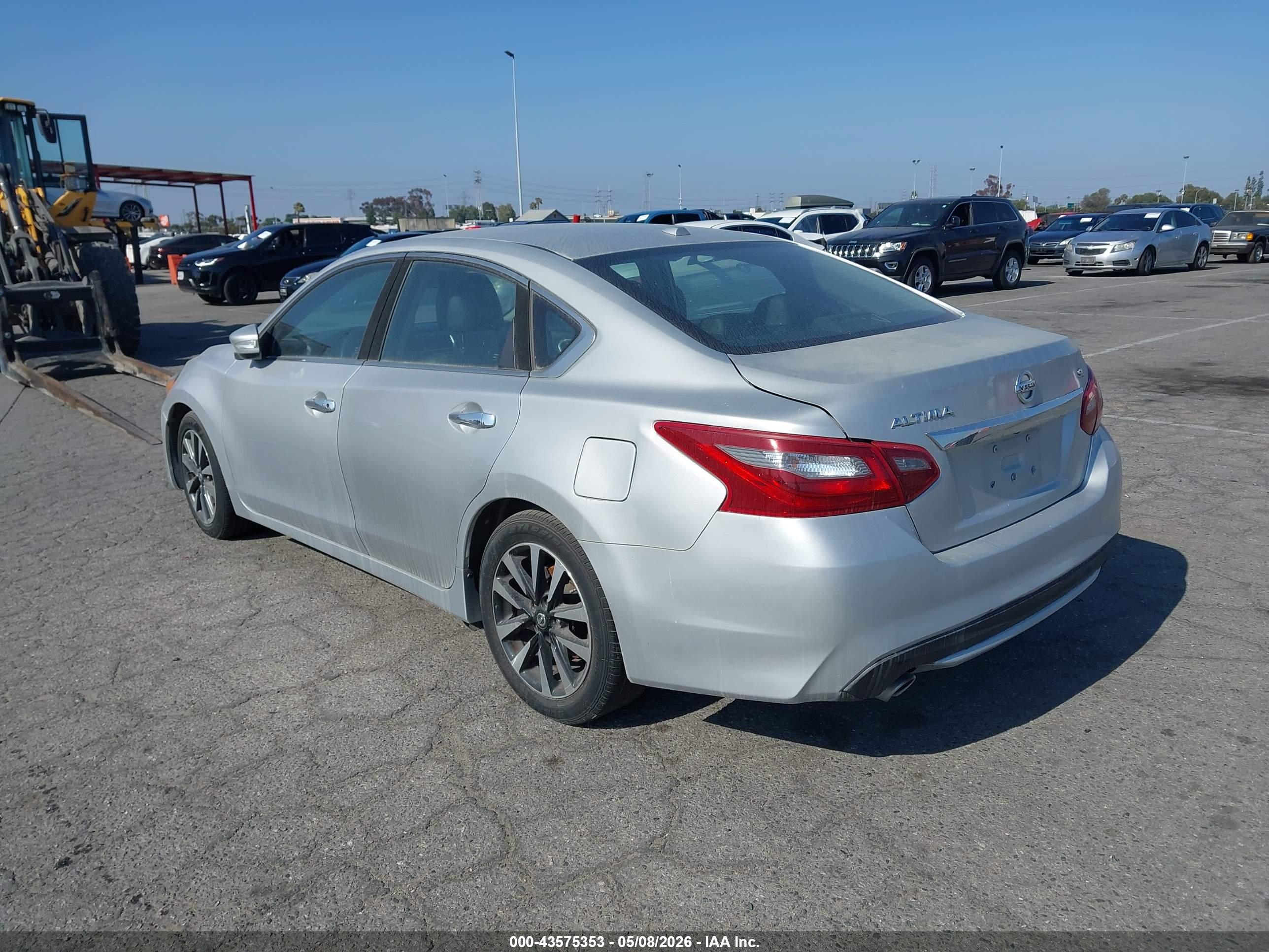 NISSAN ALTIMA image 3