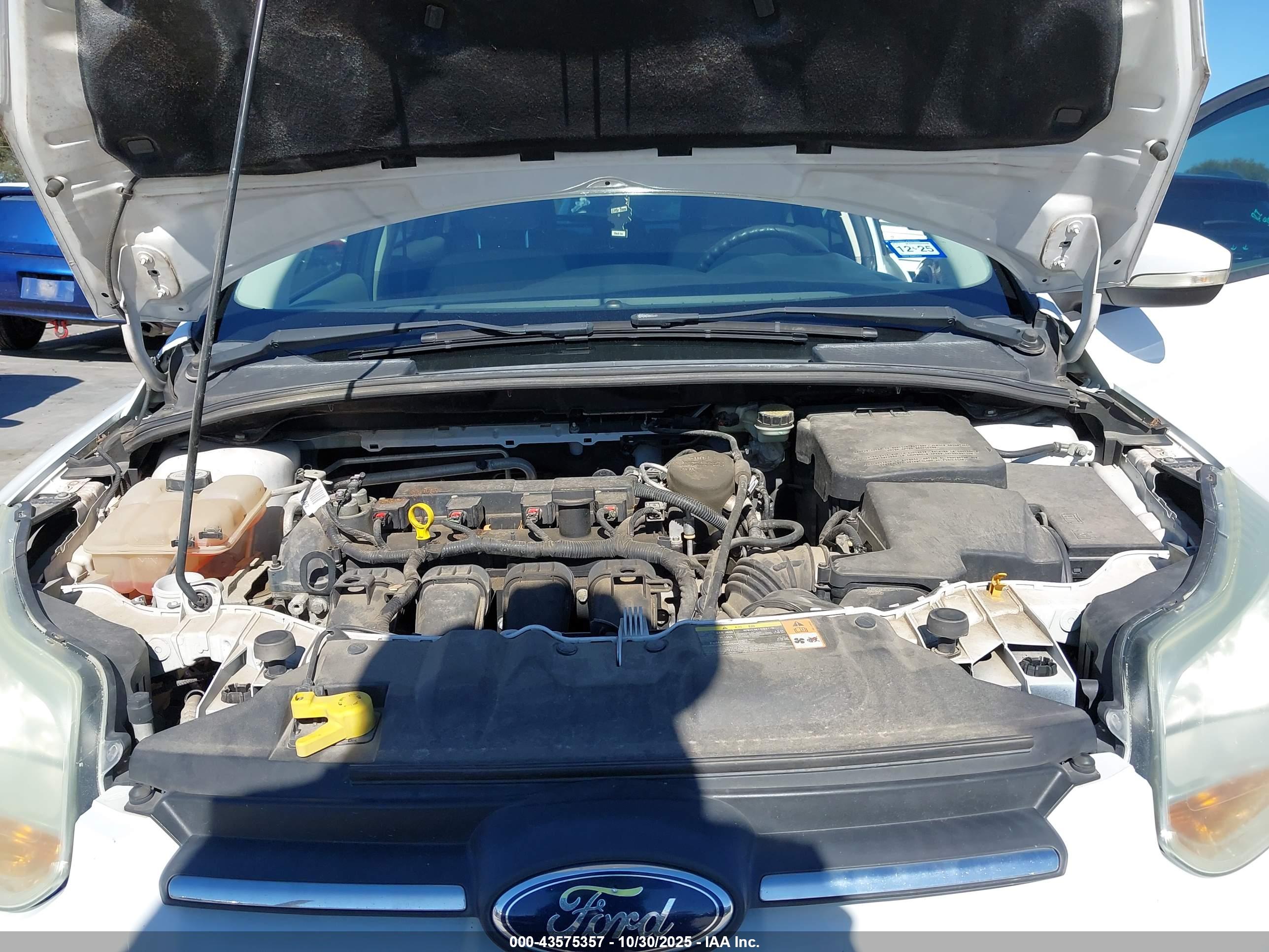 FORD FOCUS image 10