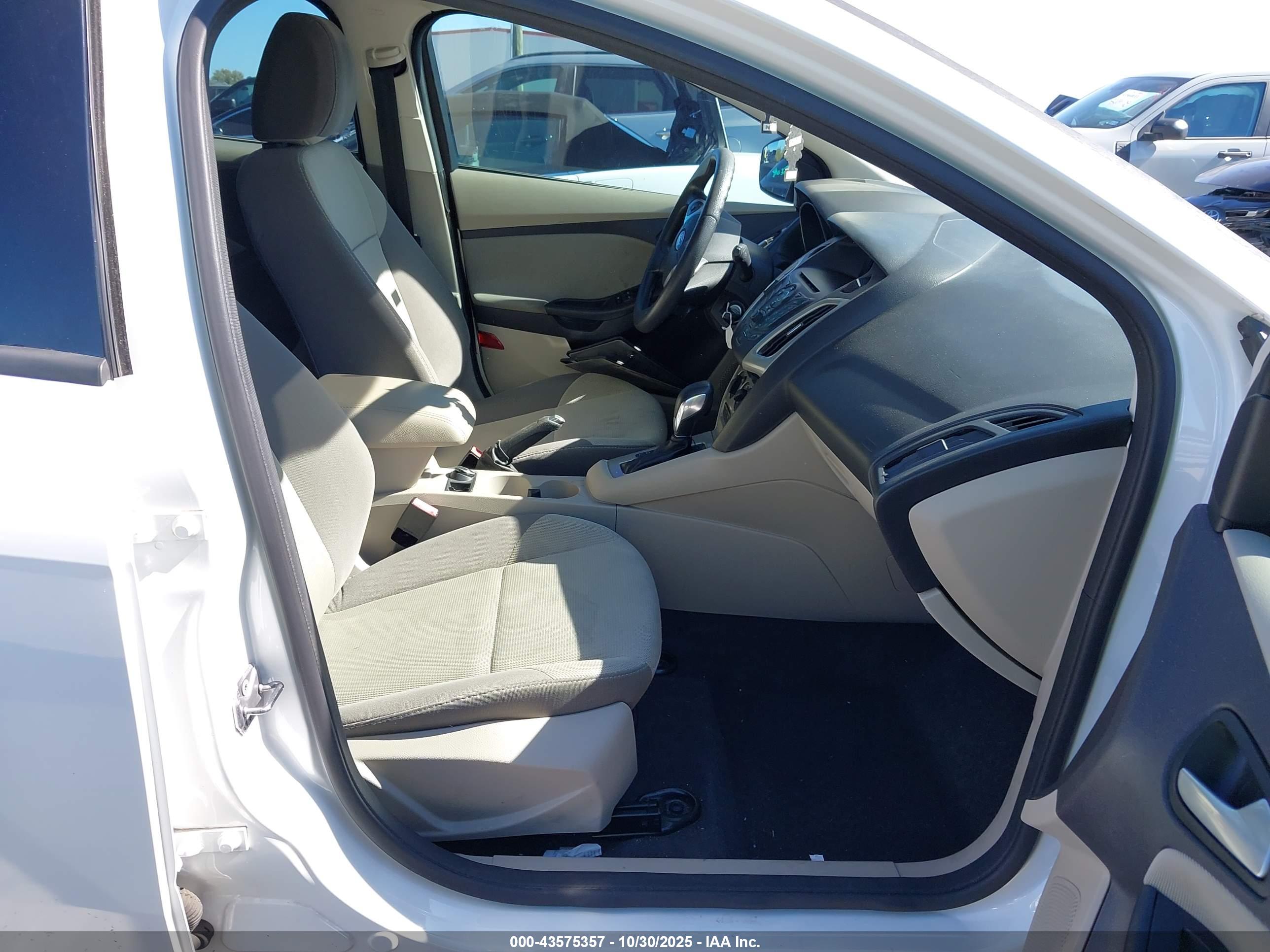 FORD FOCUS image 5