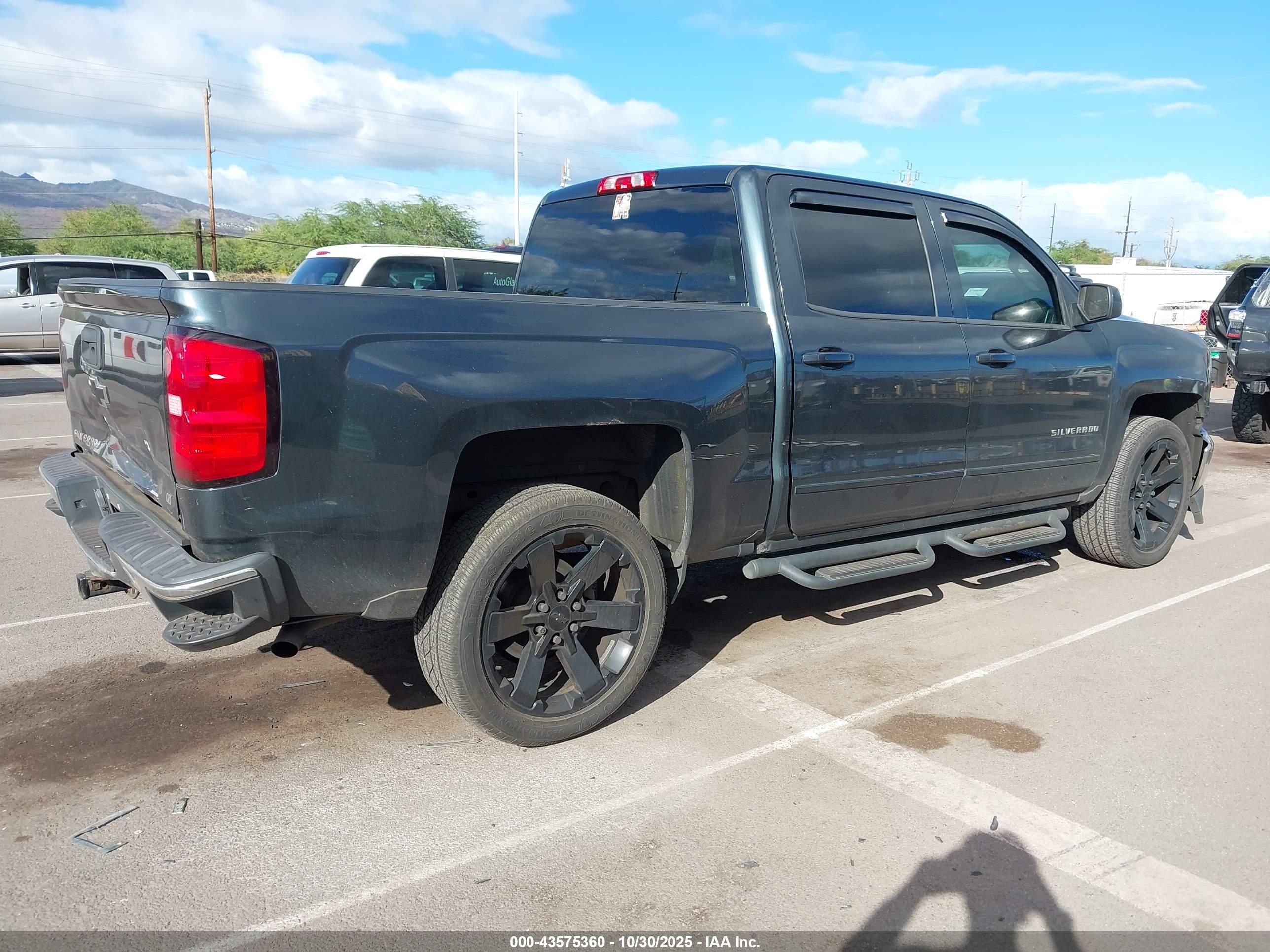CHEVROLET SILVERADO image 4