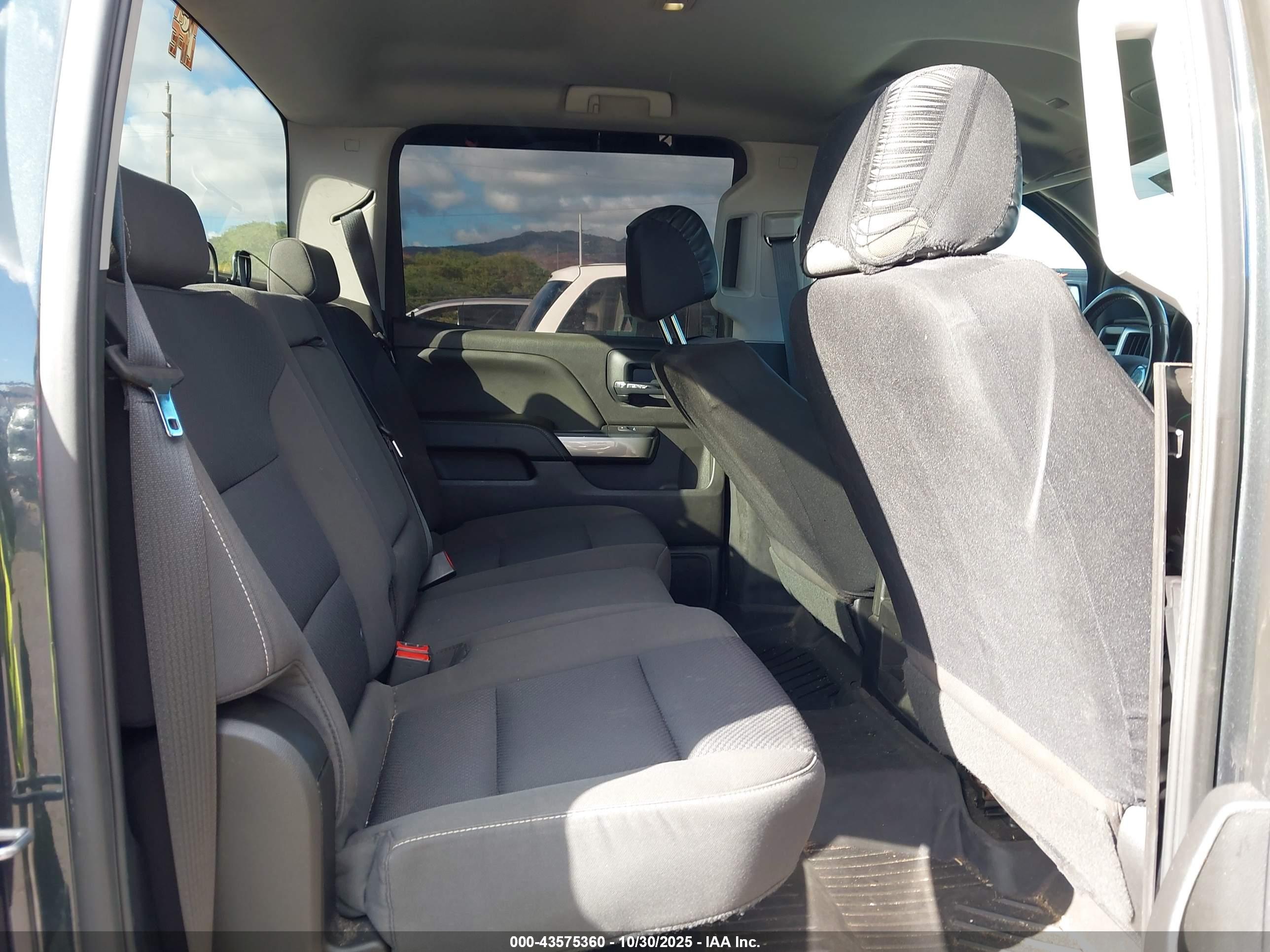 CHEVROLET SILVERADO image 8