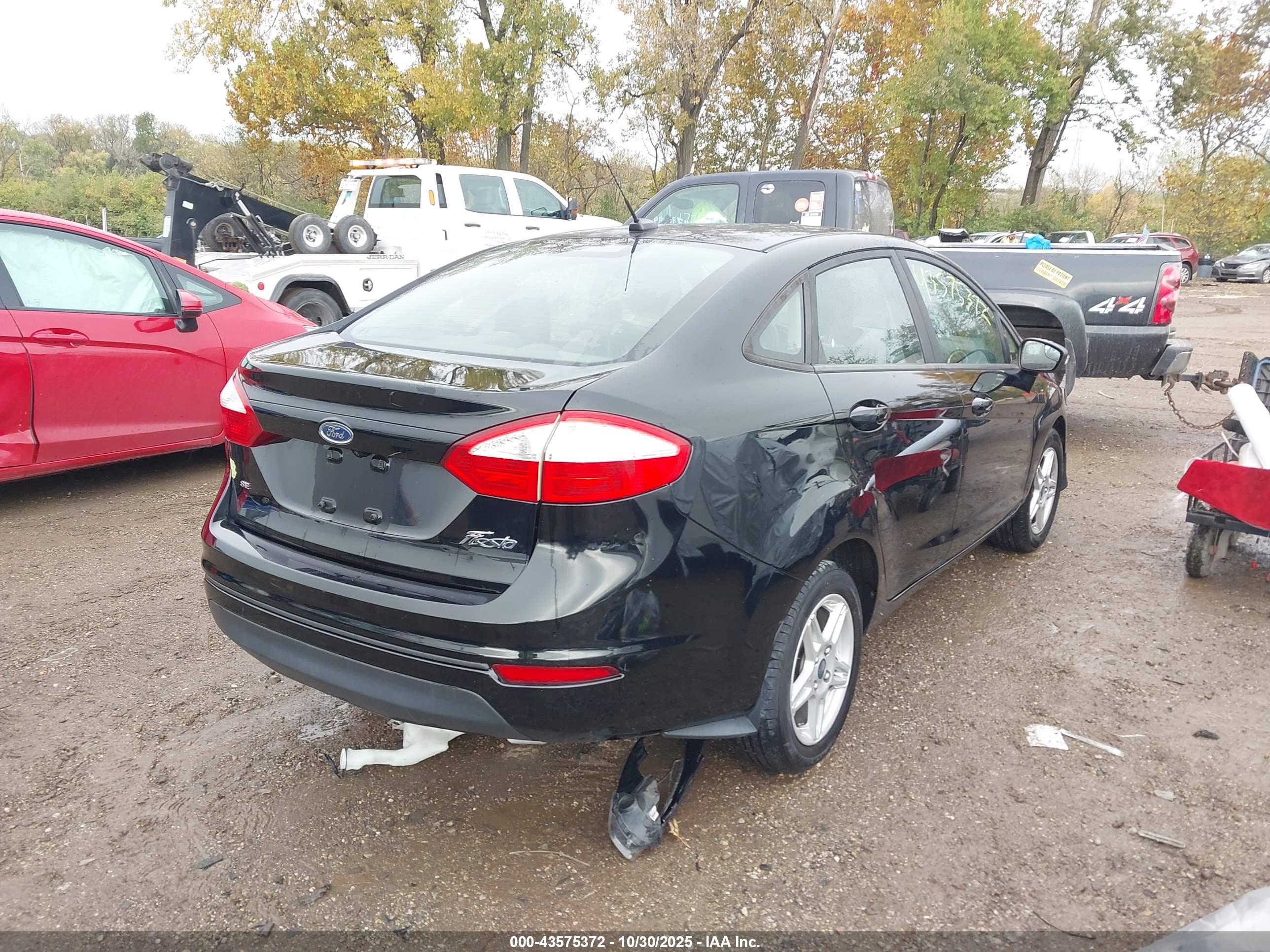 FORD FIESTA image 4