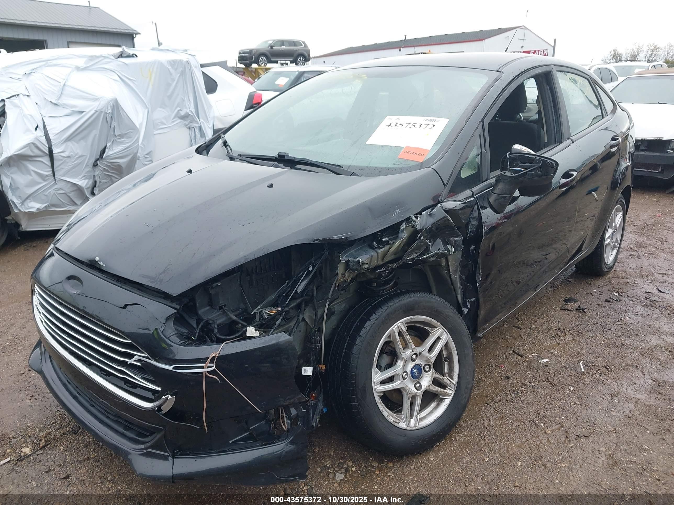FORD FIESTA image 6