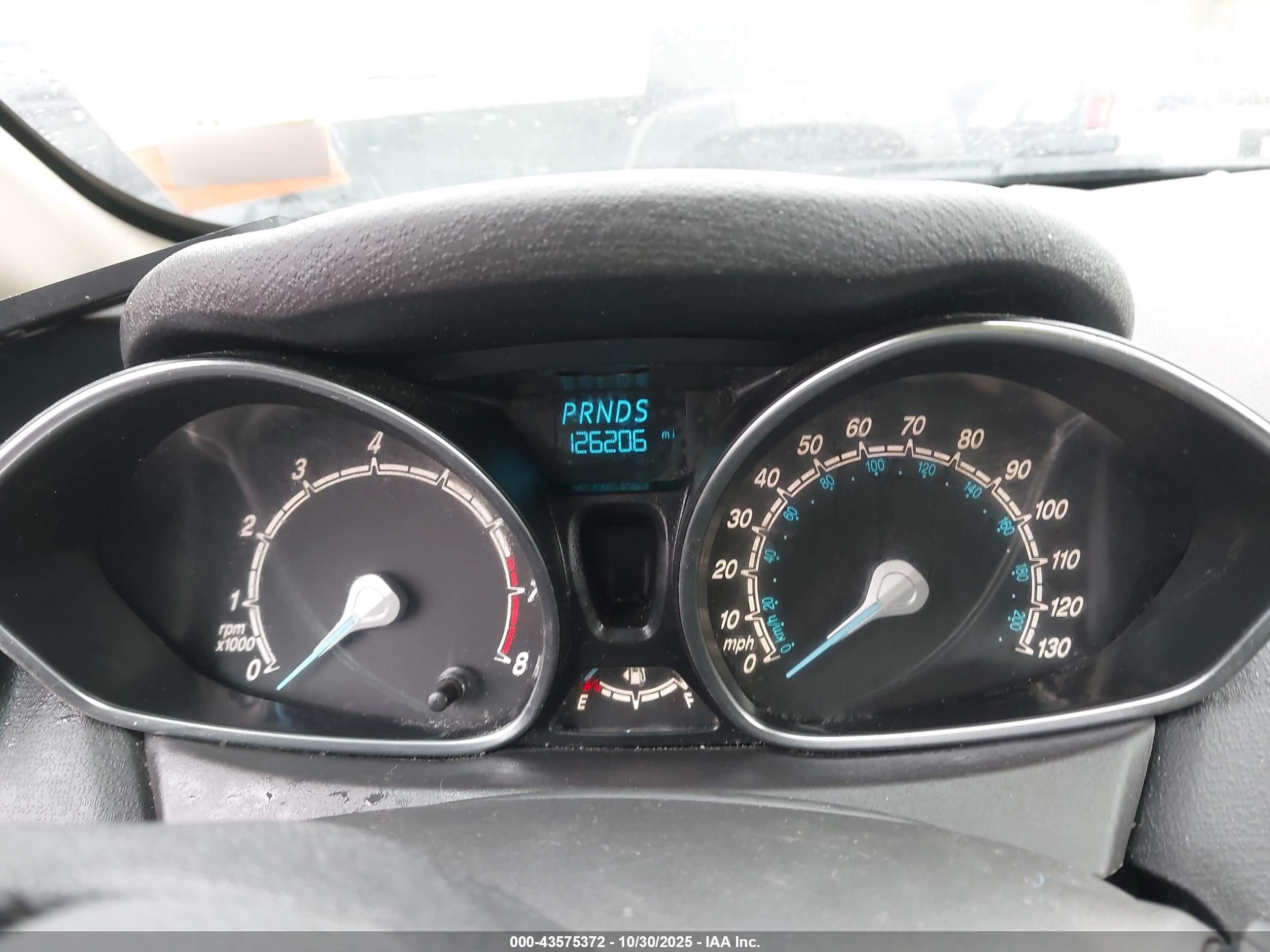 FORD FIESTA image 7