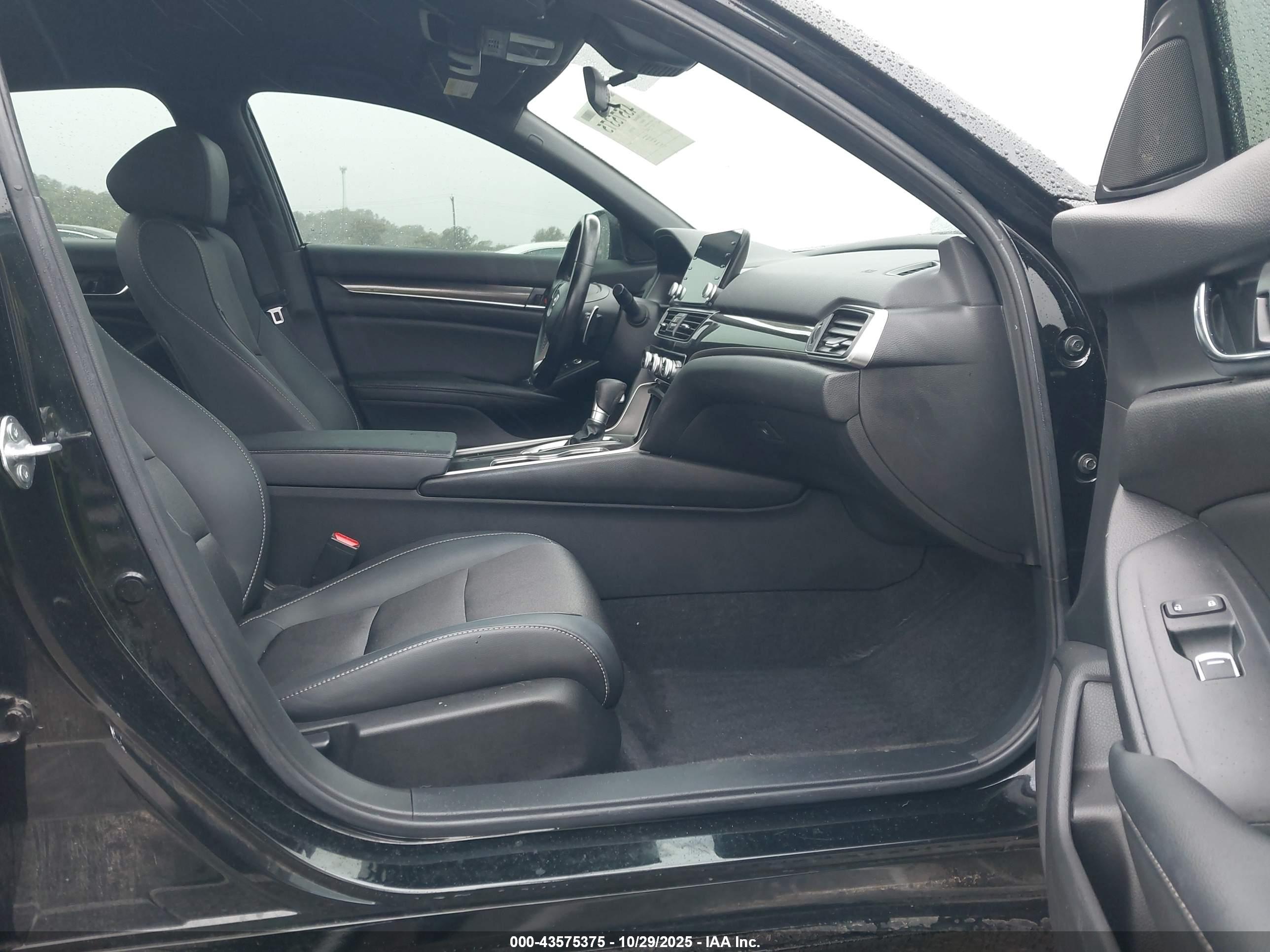 HONDA ACCORD image 5