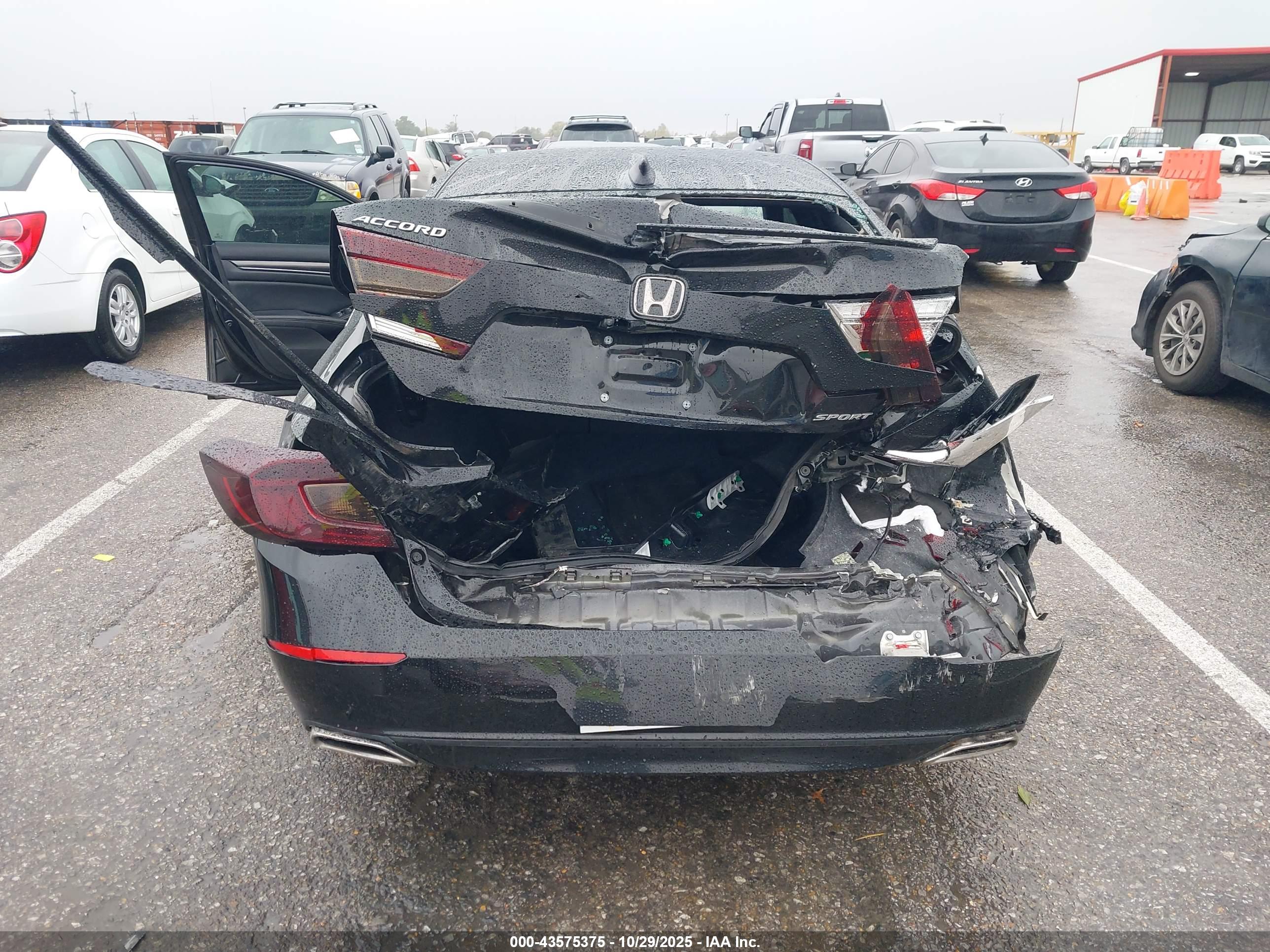 HONDA ACCORD image 6