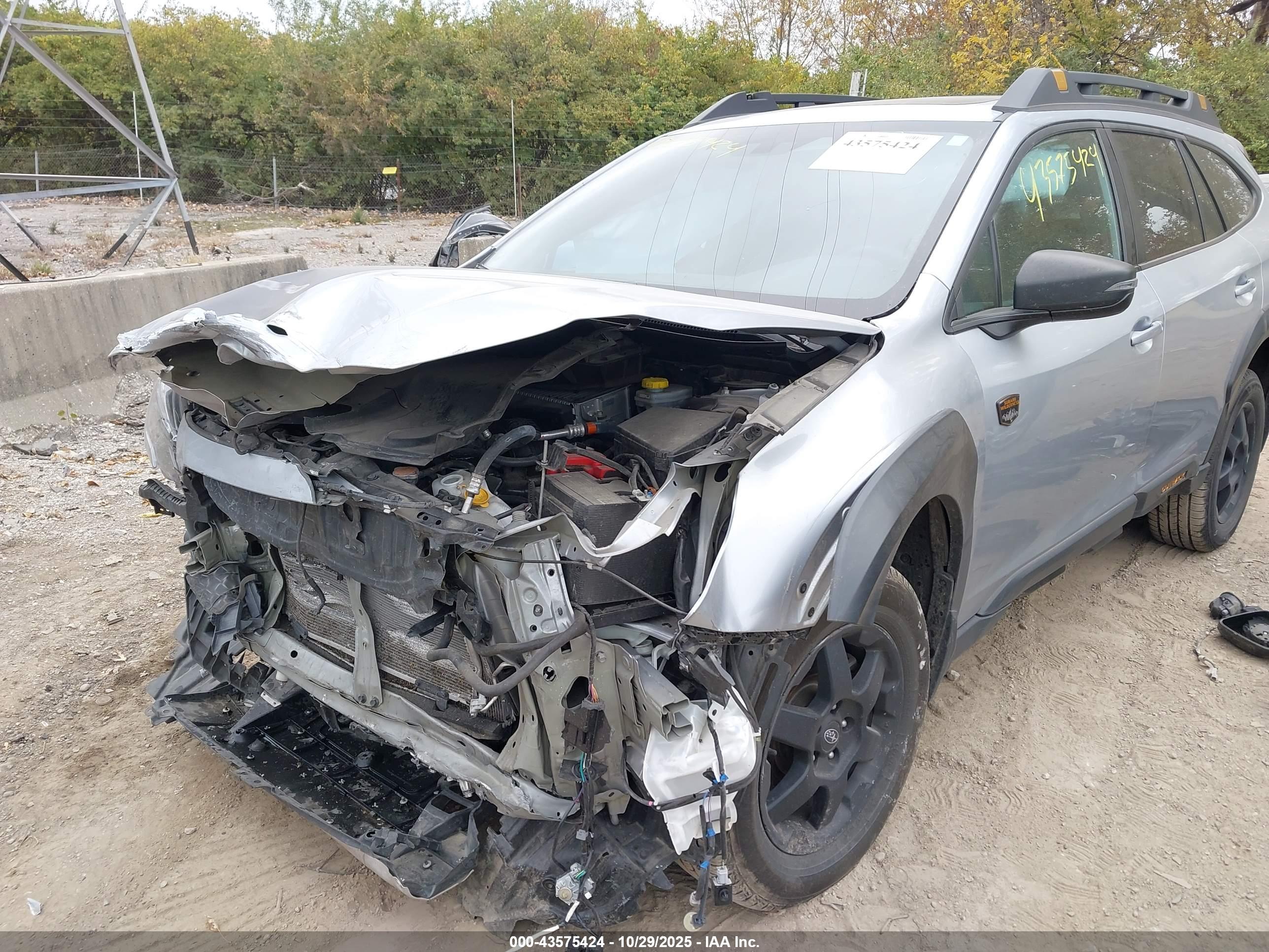 SUBARU OUTBACK image 6