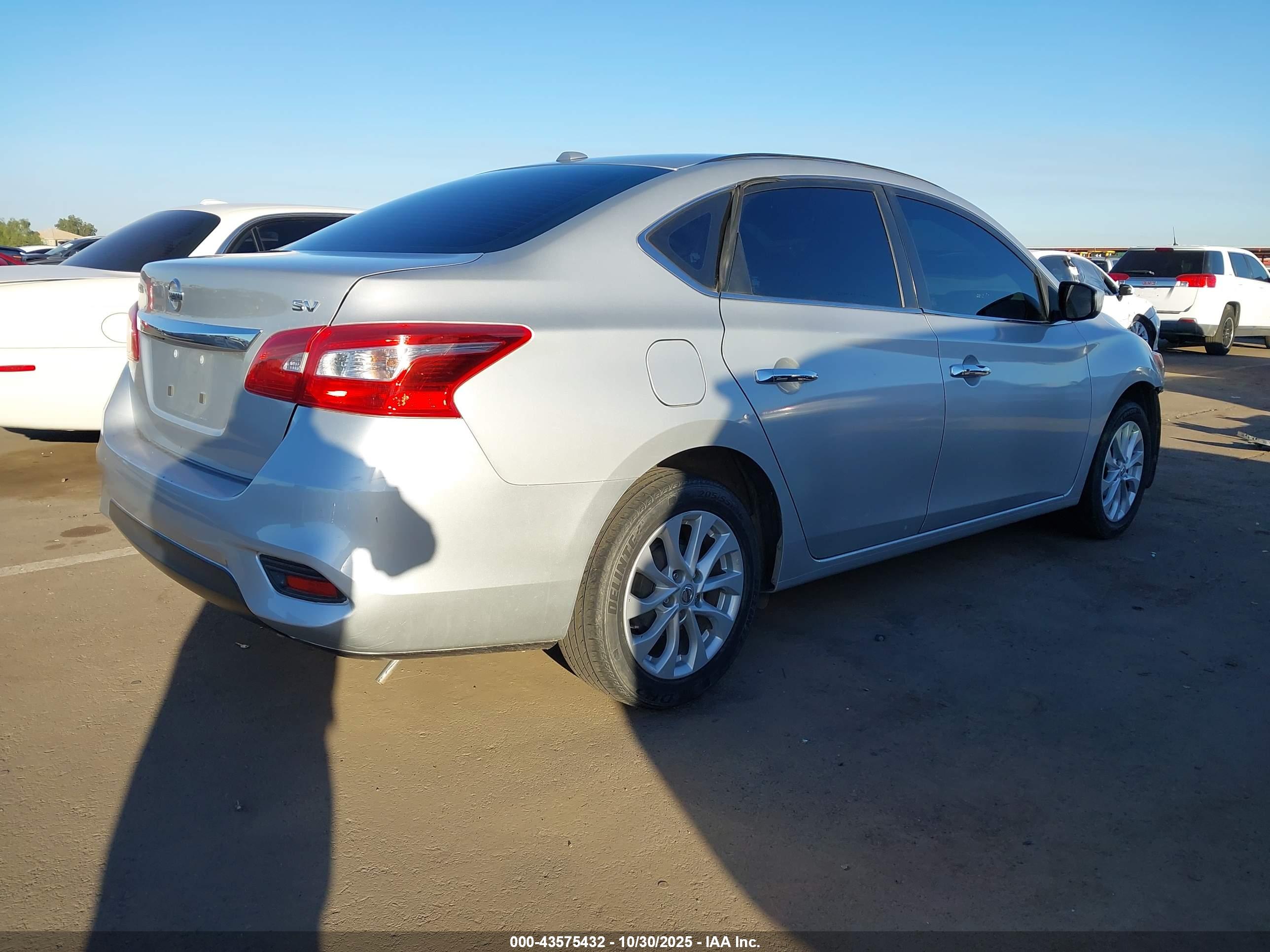 NISSAN SENTRA image 4