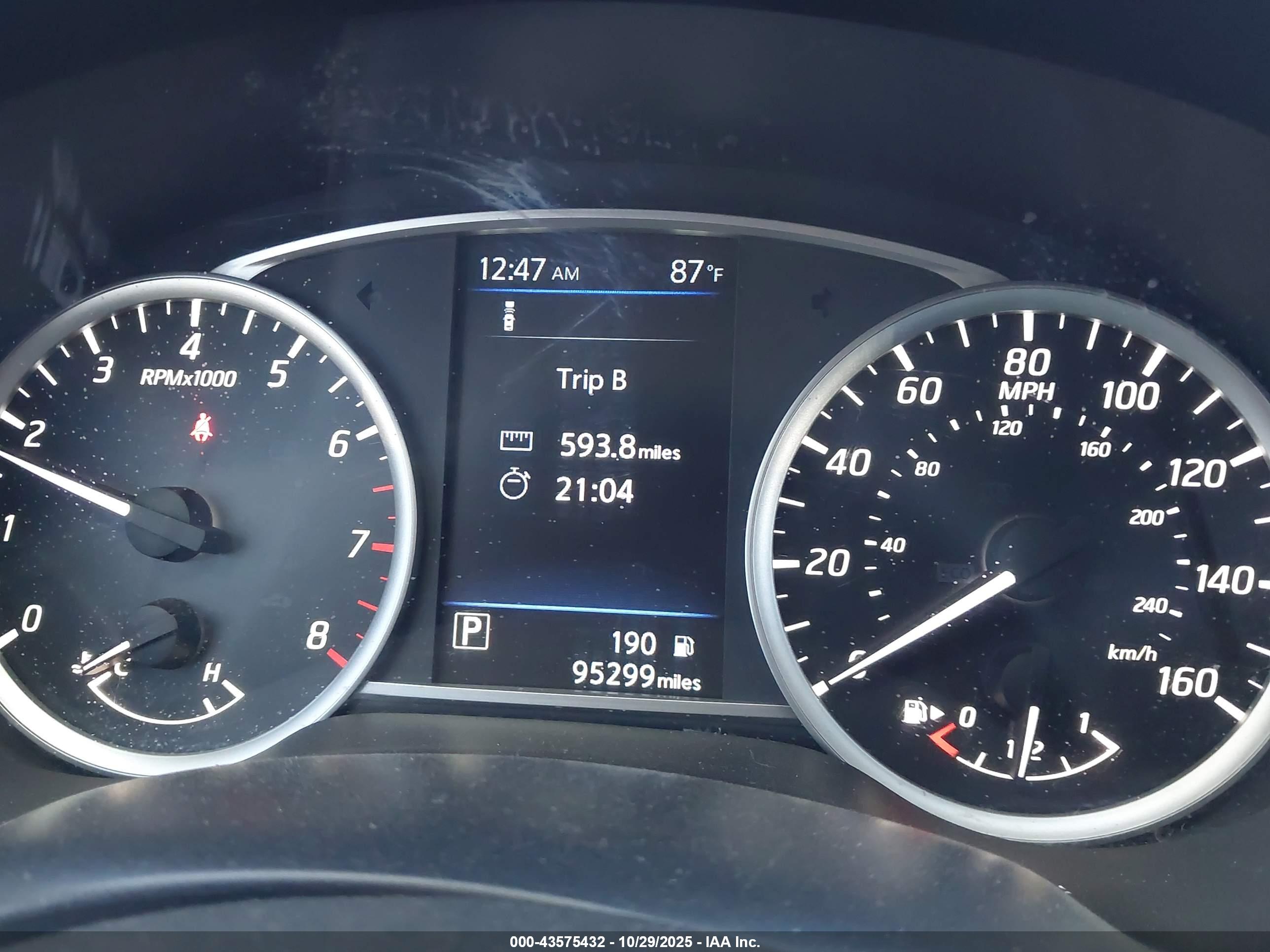 NISSAN SENTRA image 7