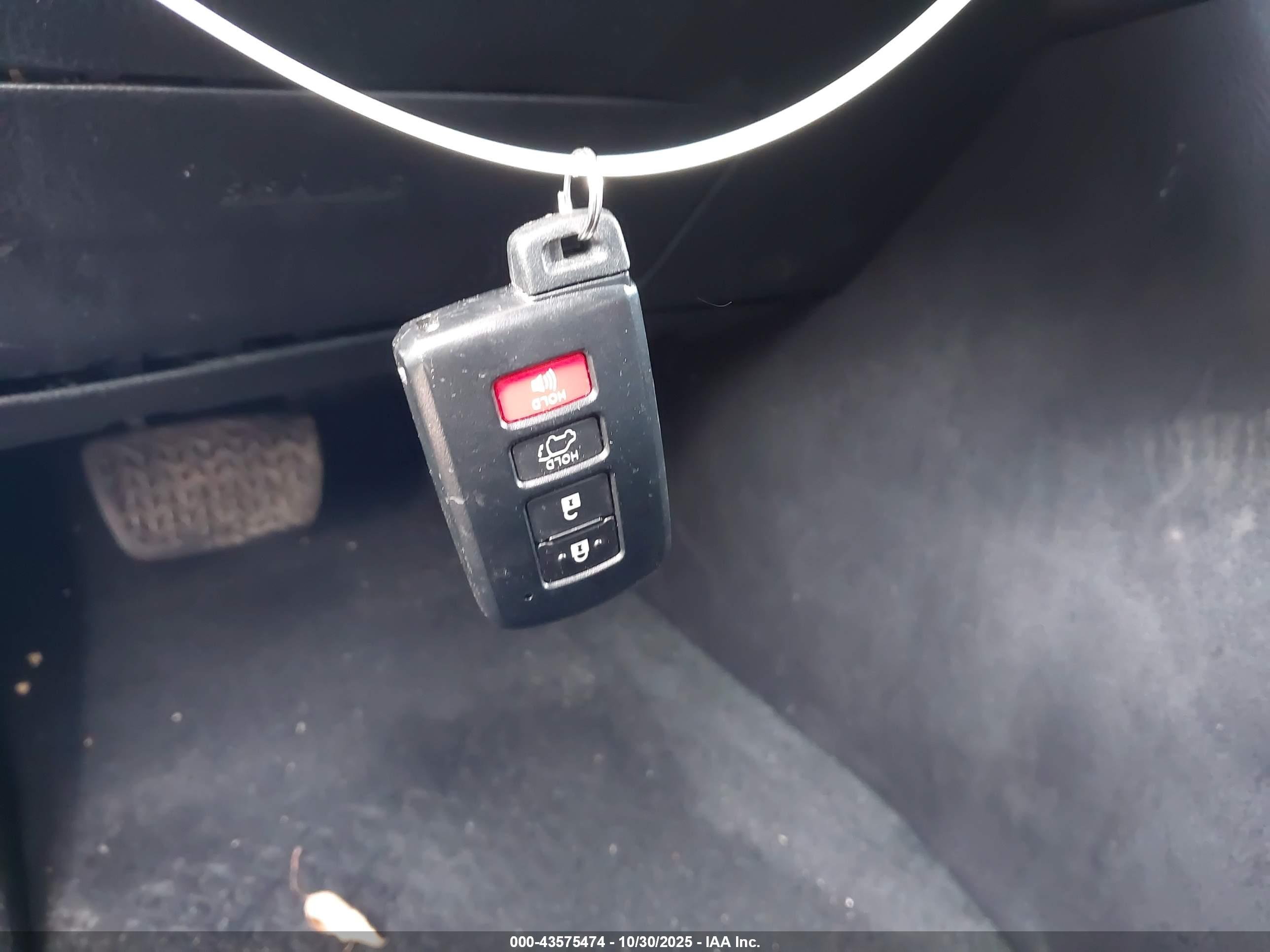 TOYOTA HIGHLANDER image 11