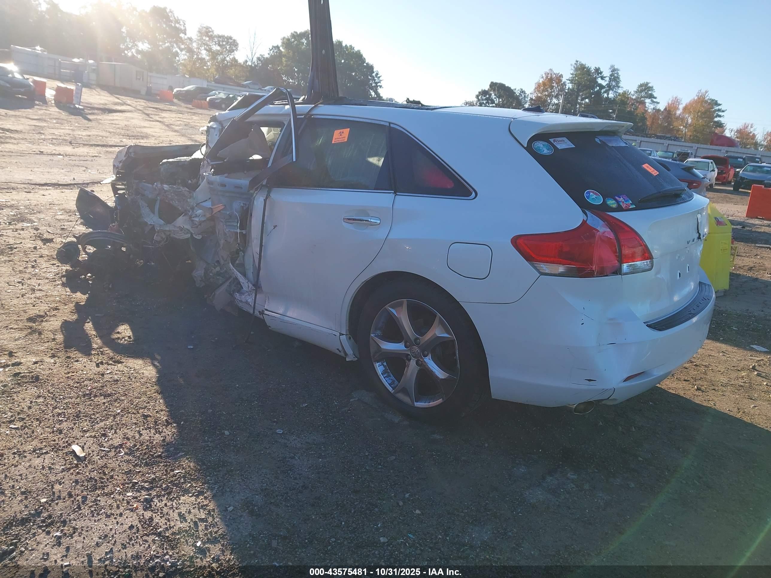 TOYOTA VENZA image 3