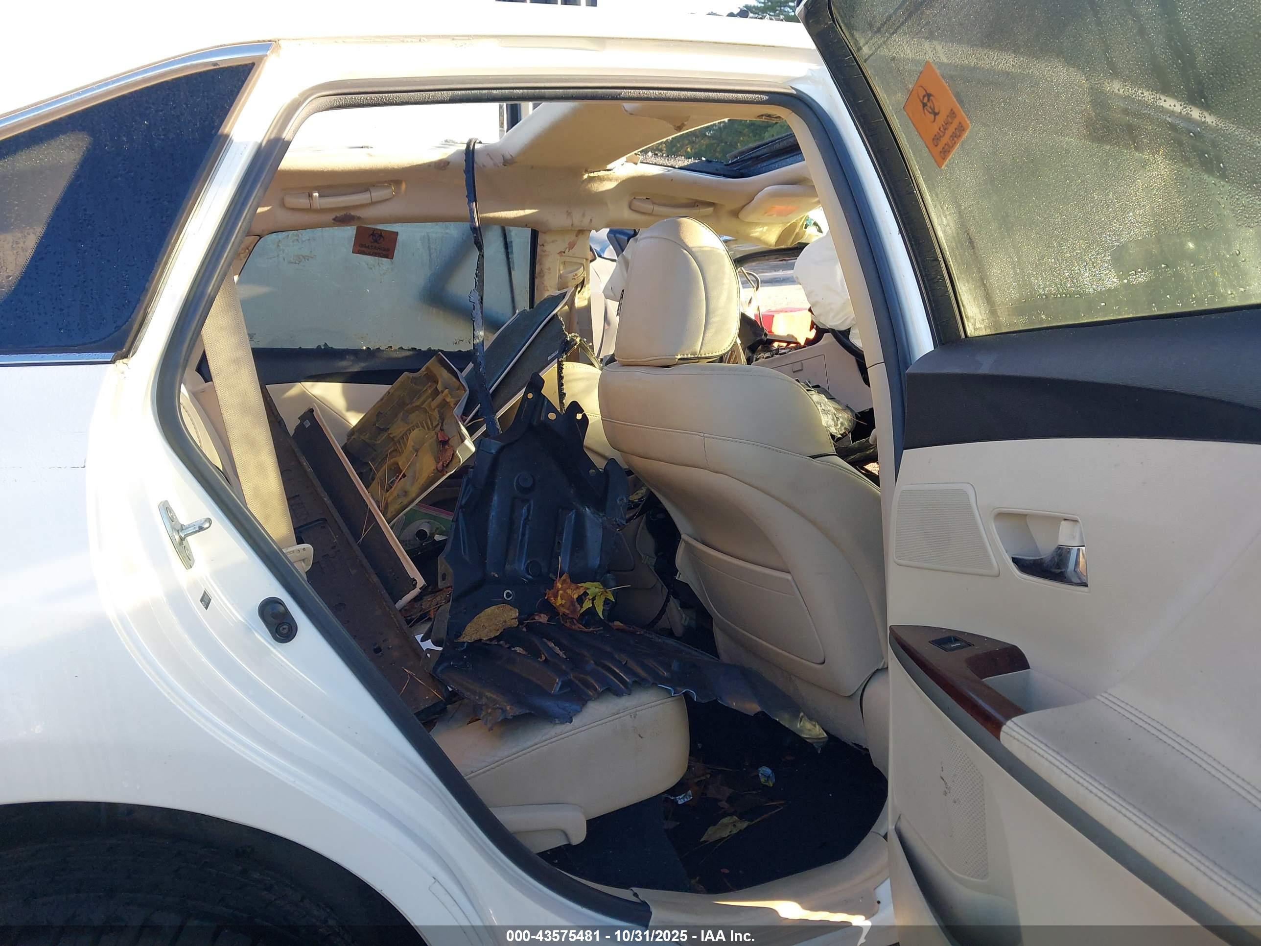 TOYOTA VENZA image 8