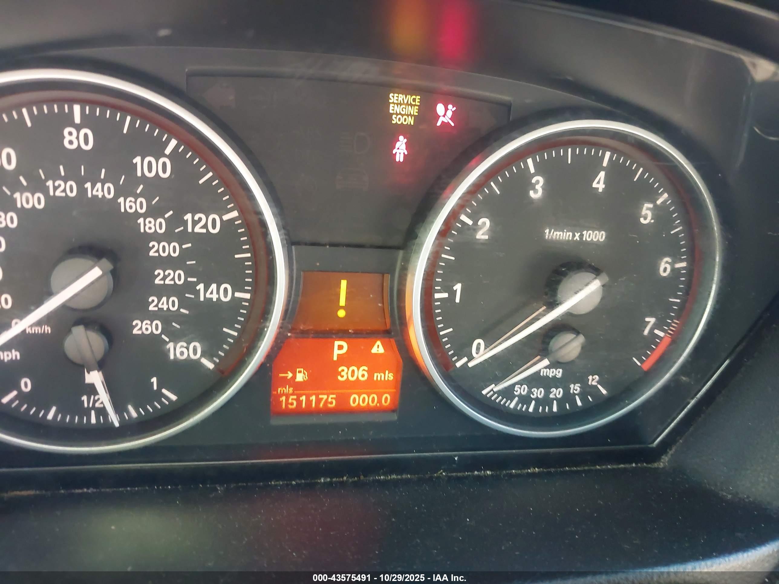 BMW 328I image 7