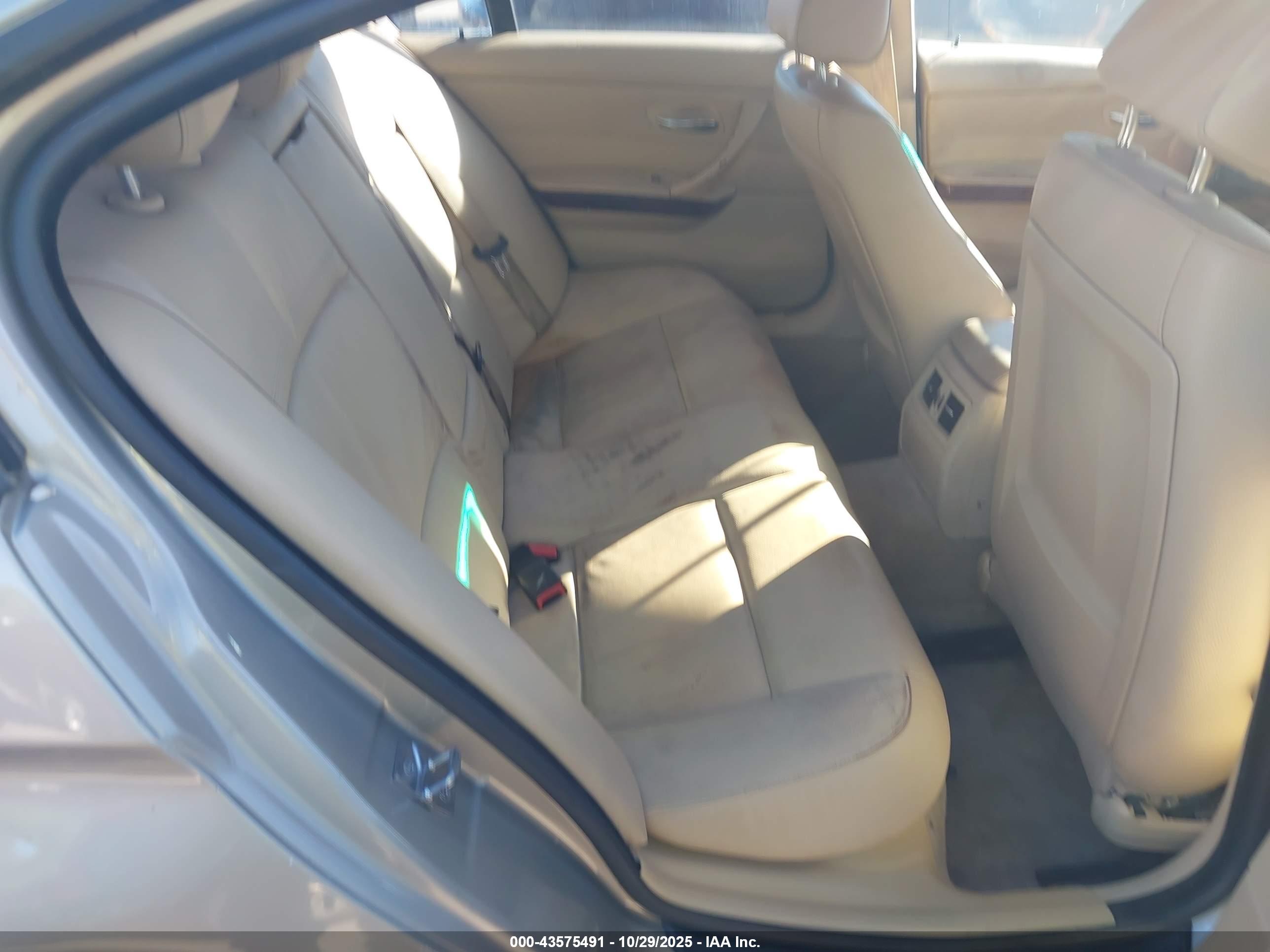 BMW 328I image 8