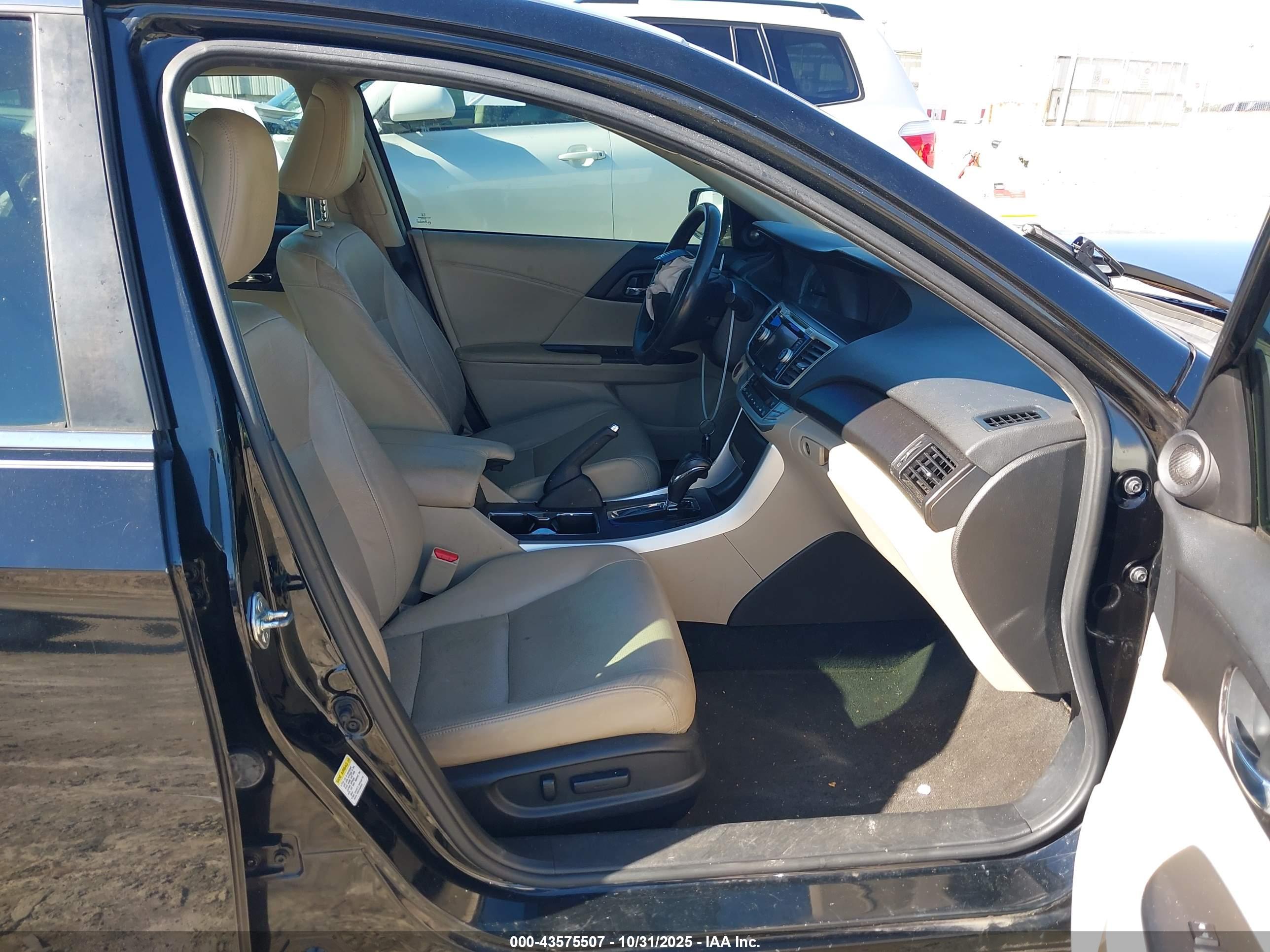 HONDA ACCORD image 5