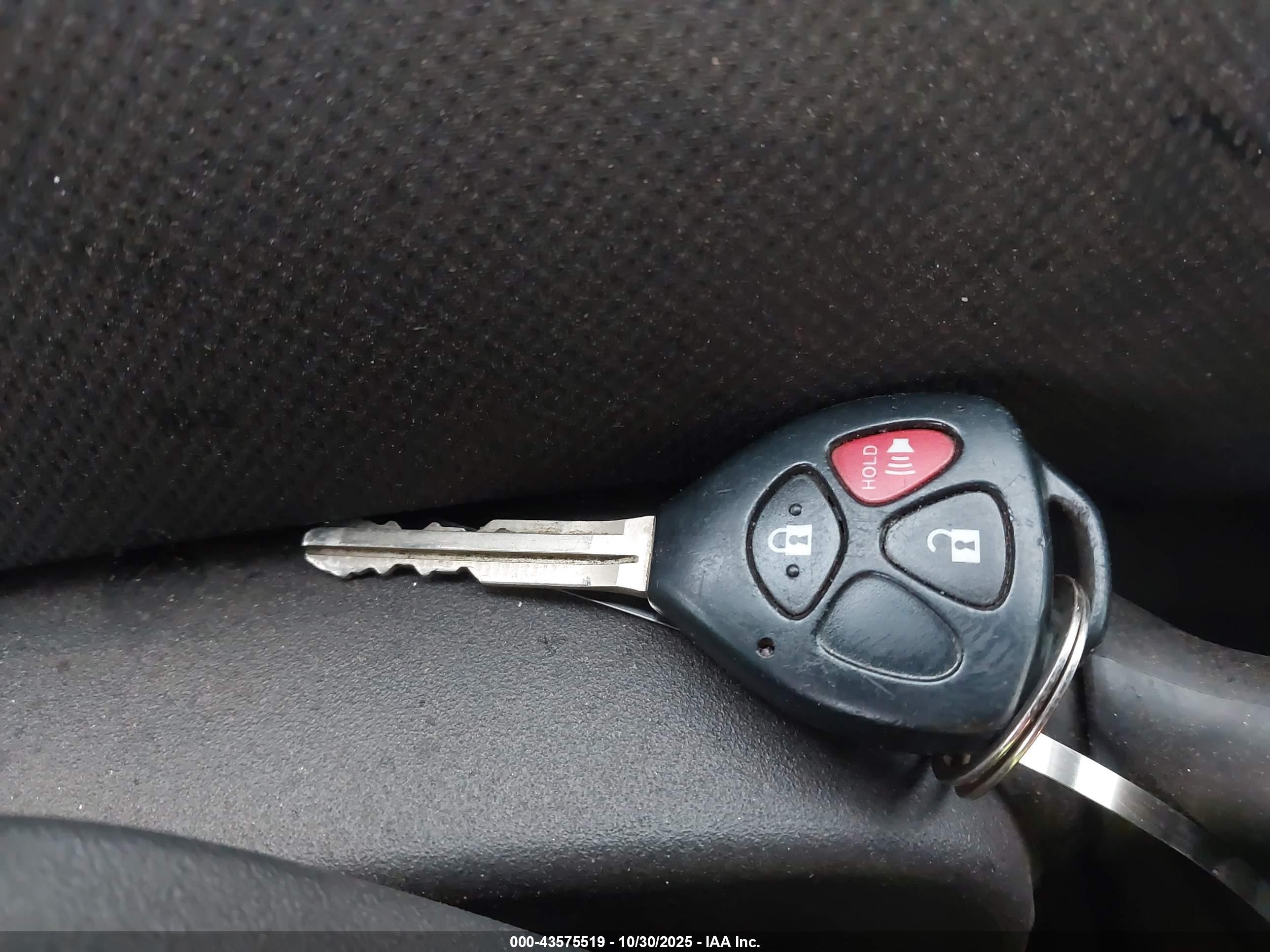 SCION XB image 11