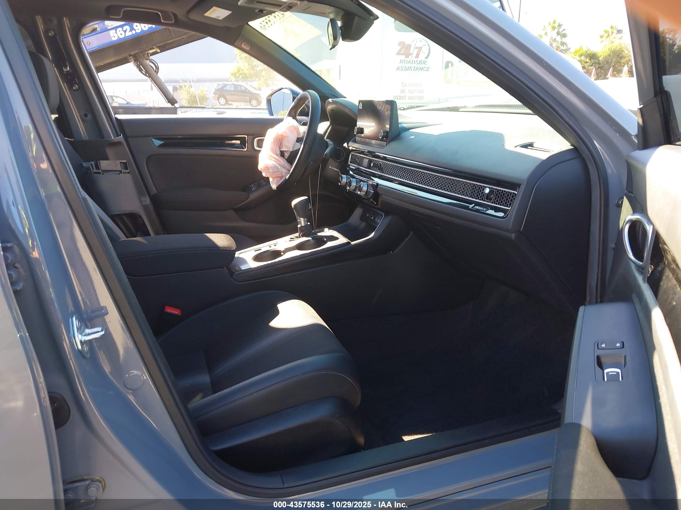 HONDA CIVIC image 5