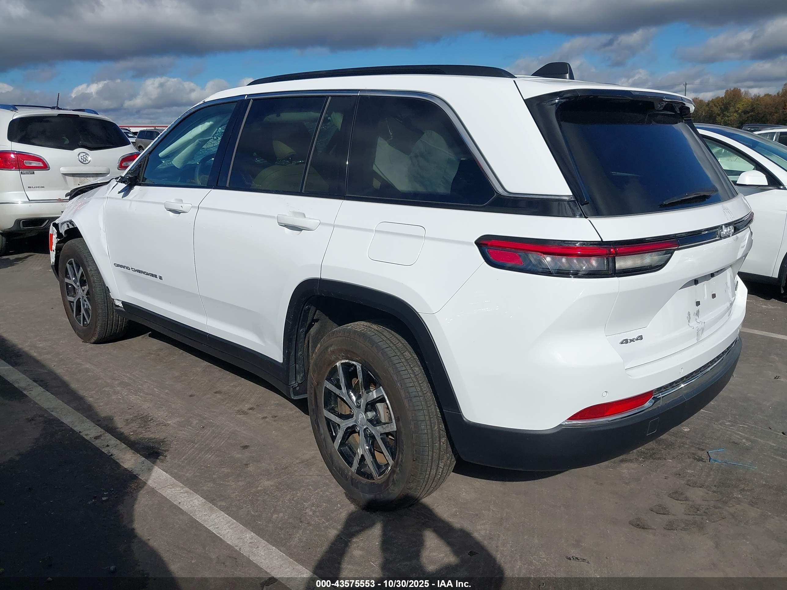 JEEP GRAND image 3