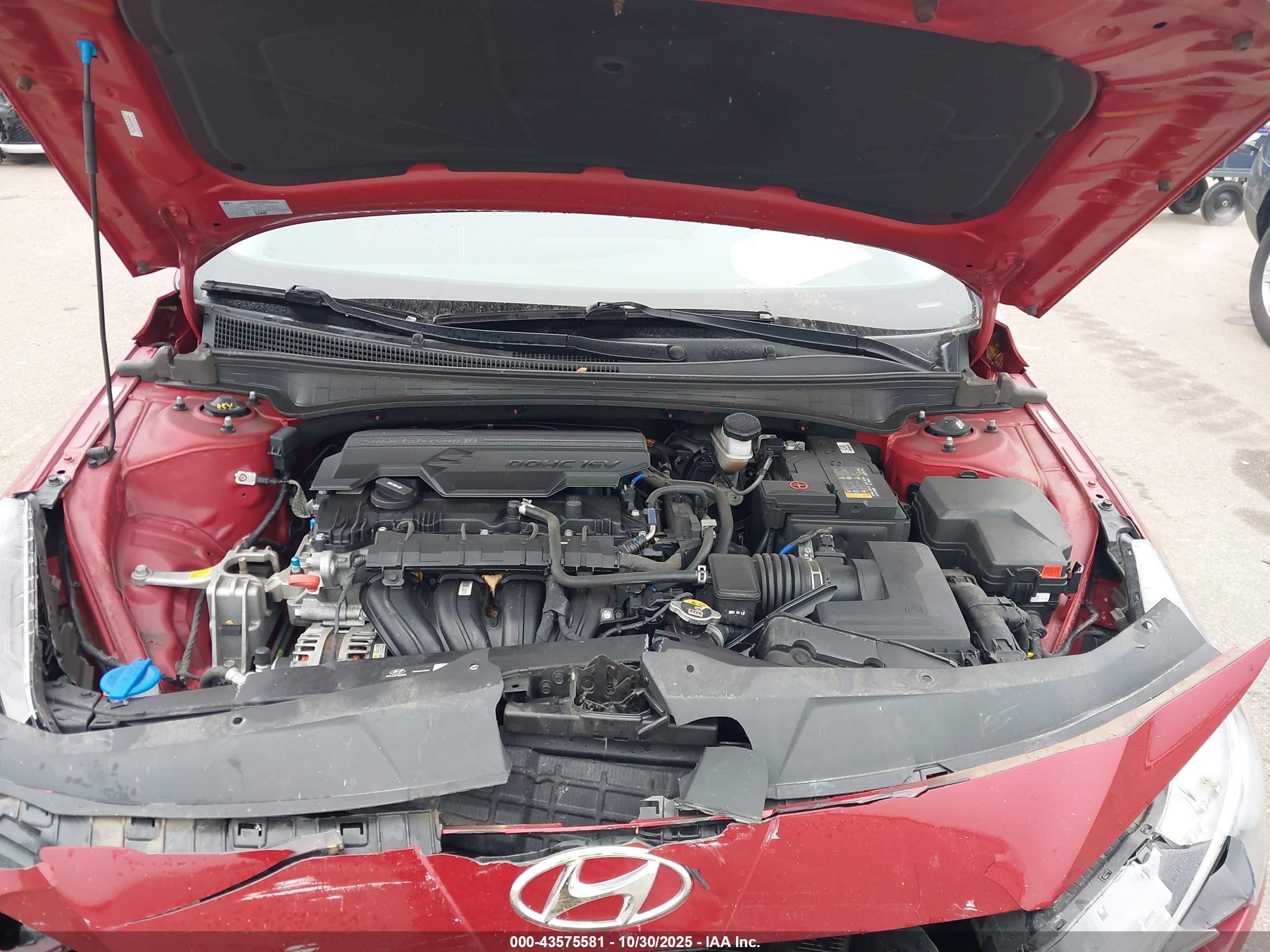 HYUNDAI ELANTRA image 10