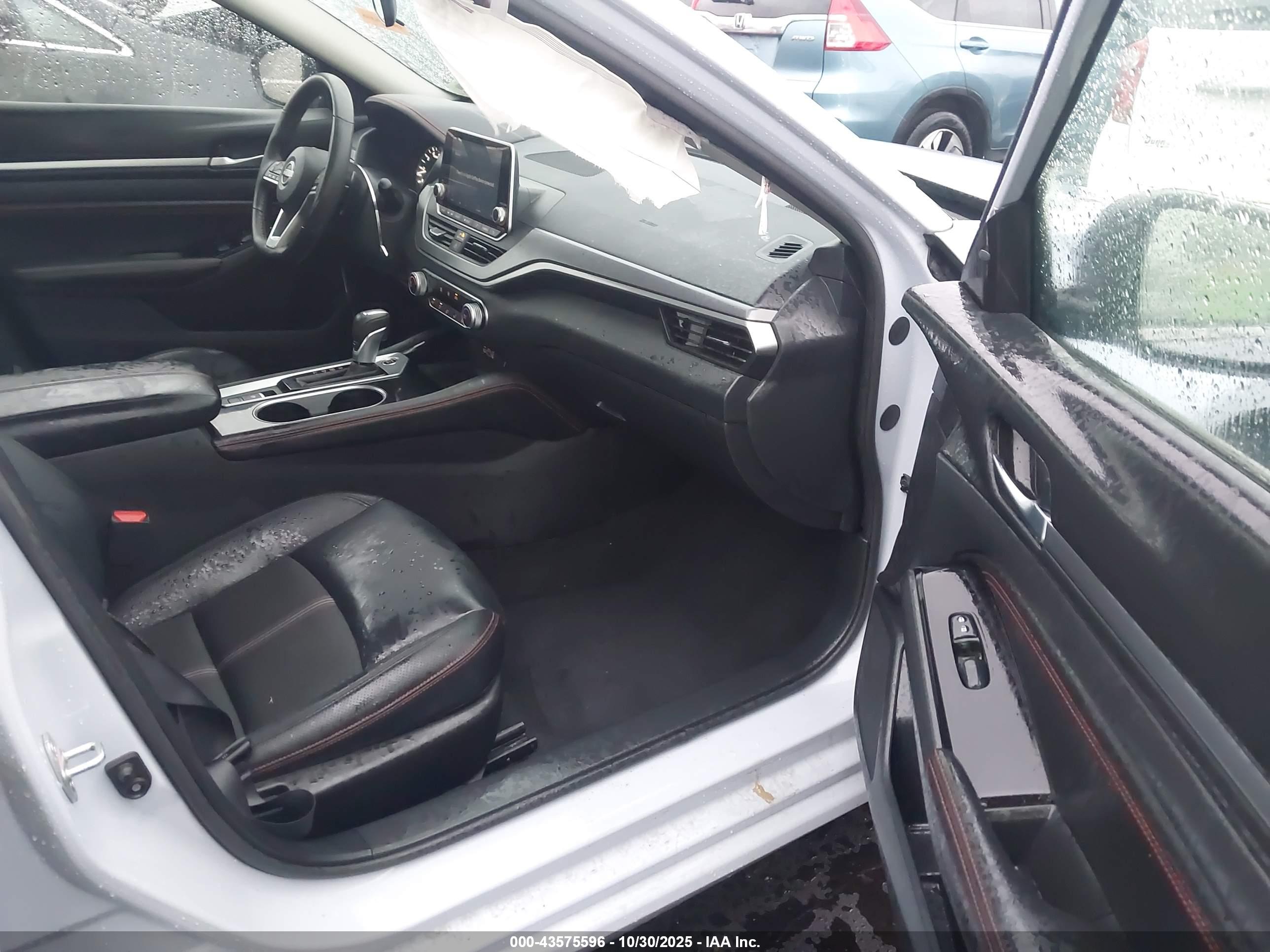 NISSAN ALTIMA image 5