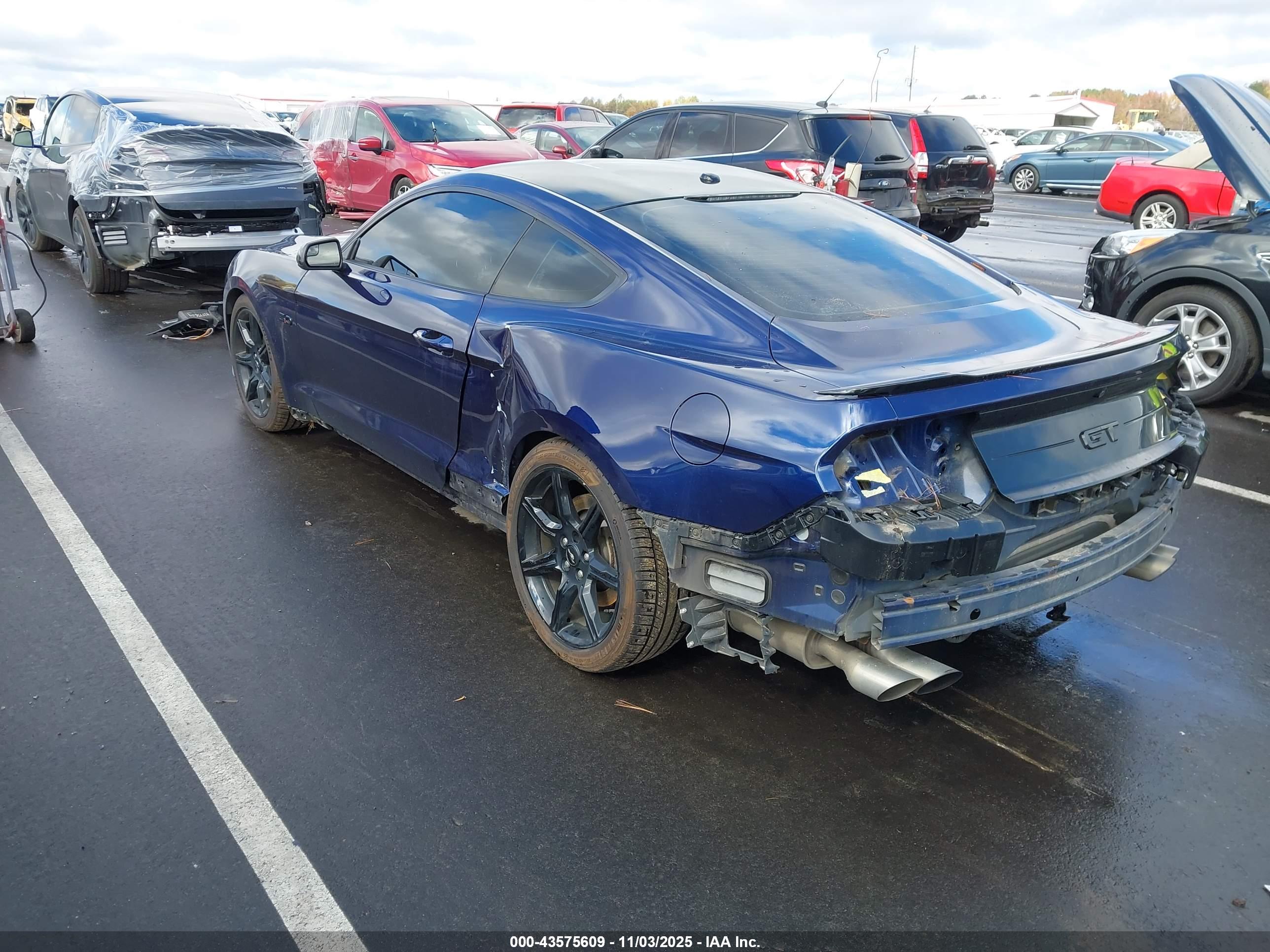 FORD MUSTANG image 3
