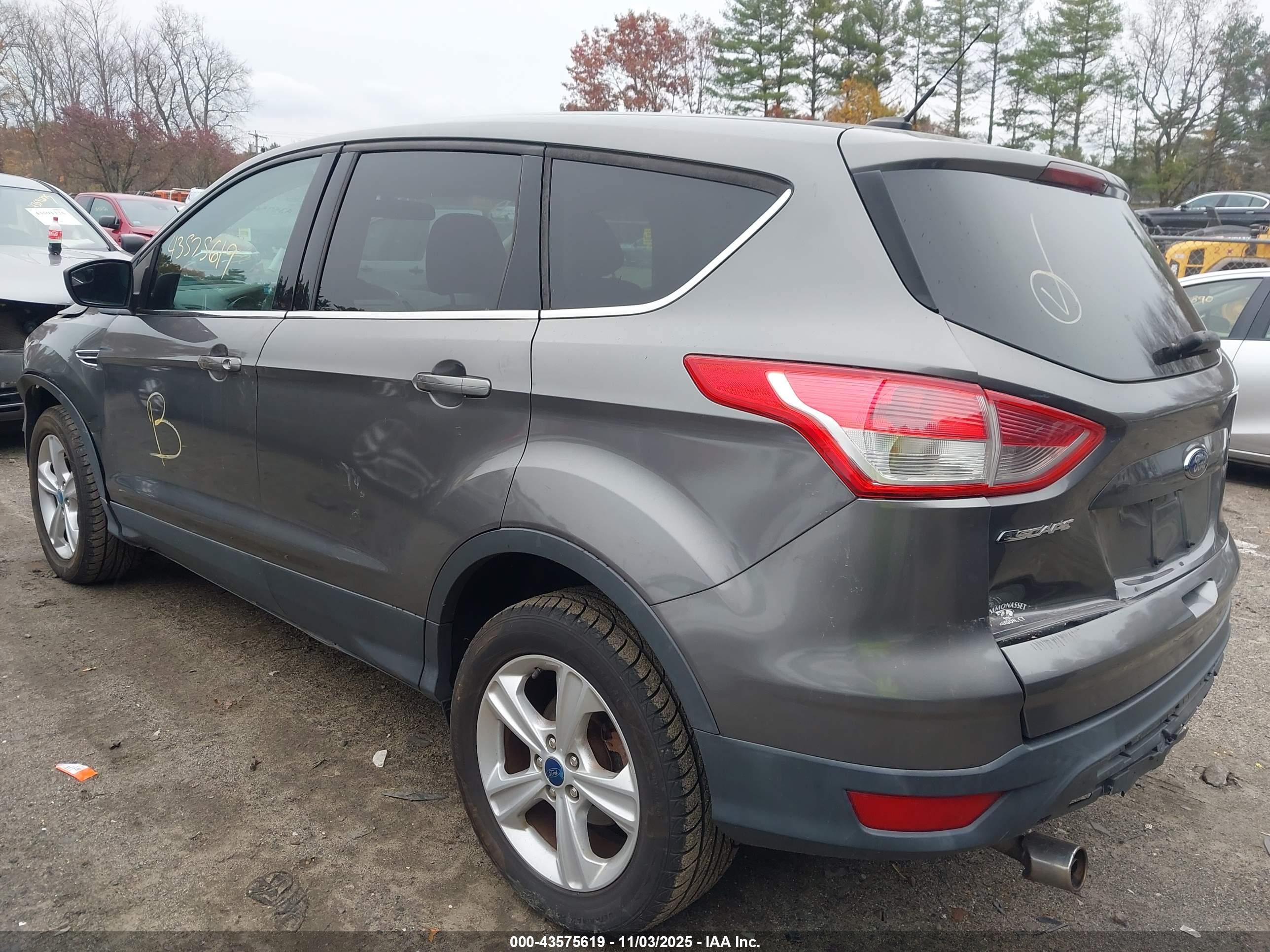 FORD ESCAPE image 3