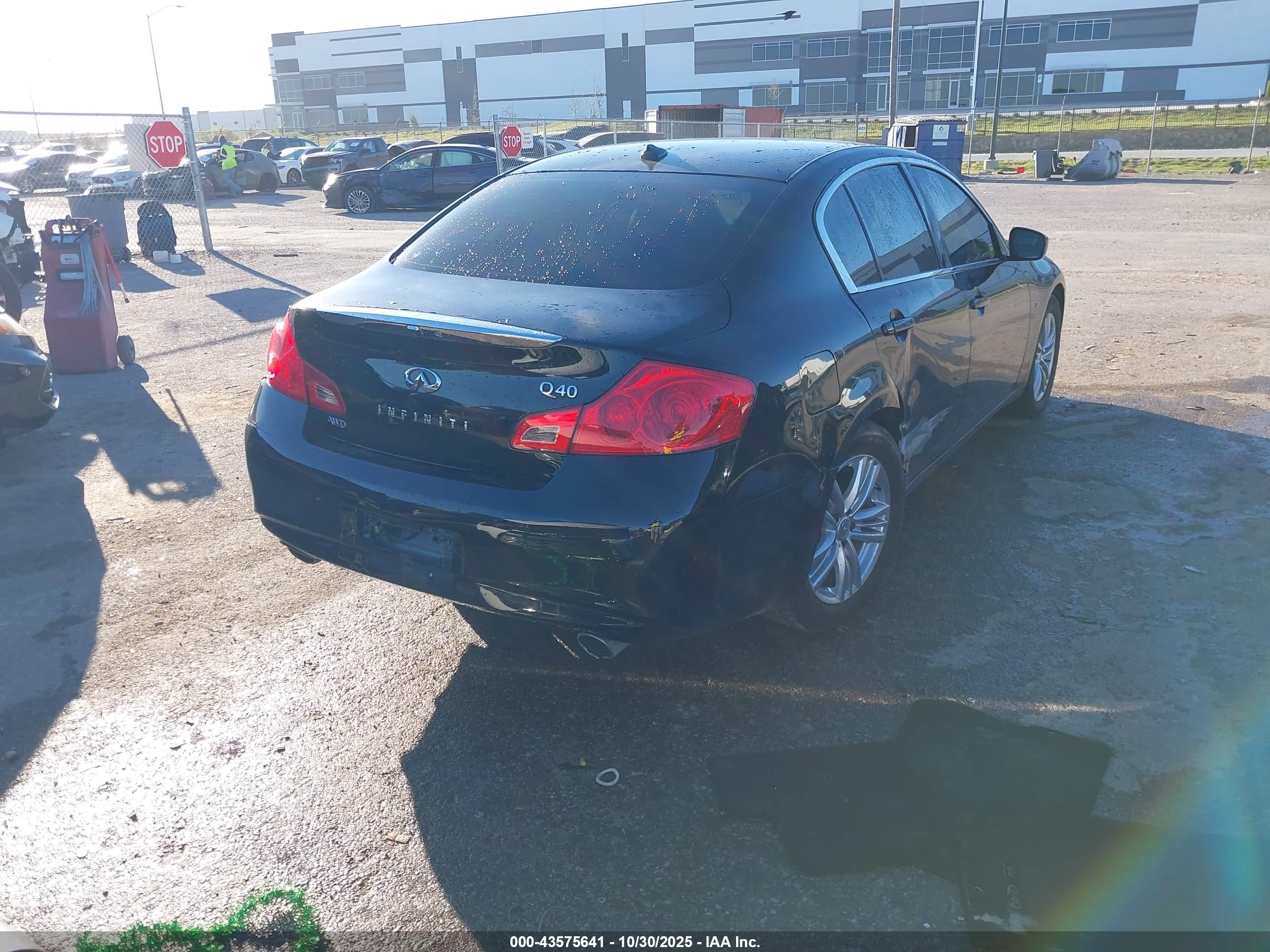 INFINITI Q40 image 4
