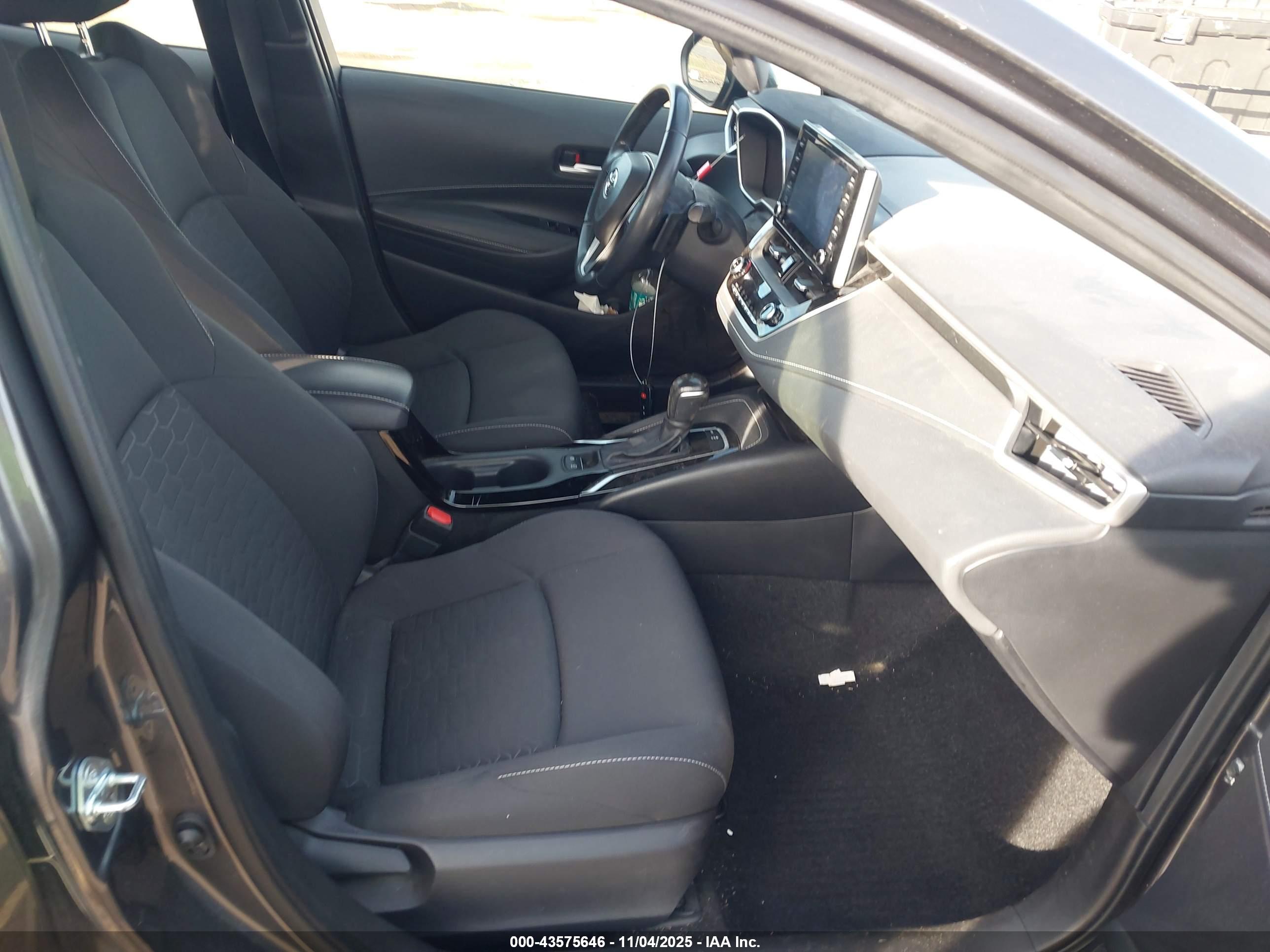 TOYOTA COROLLA image 5
