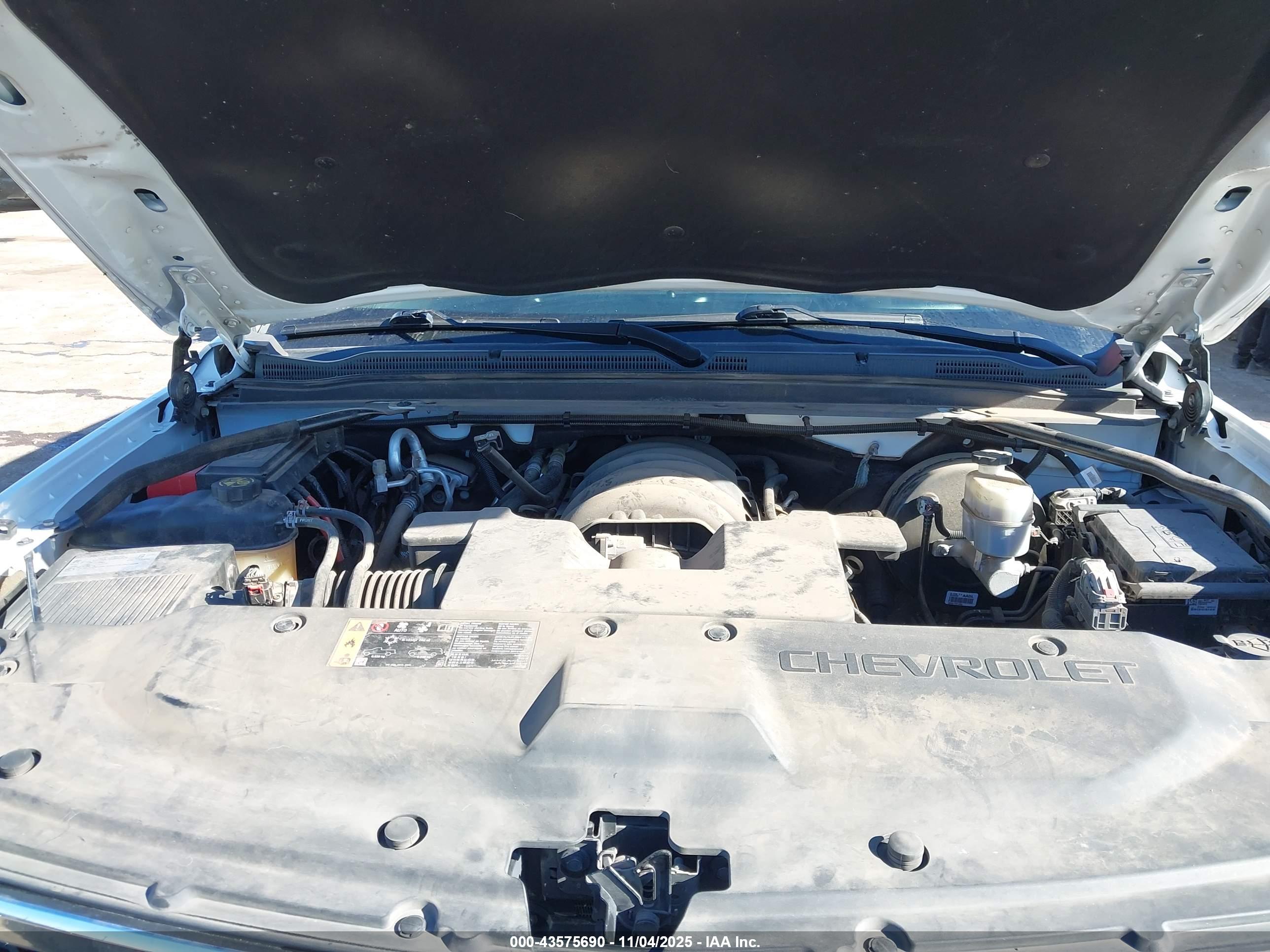 CHEVROLET TAHOE image 10