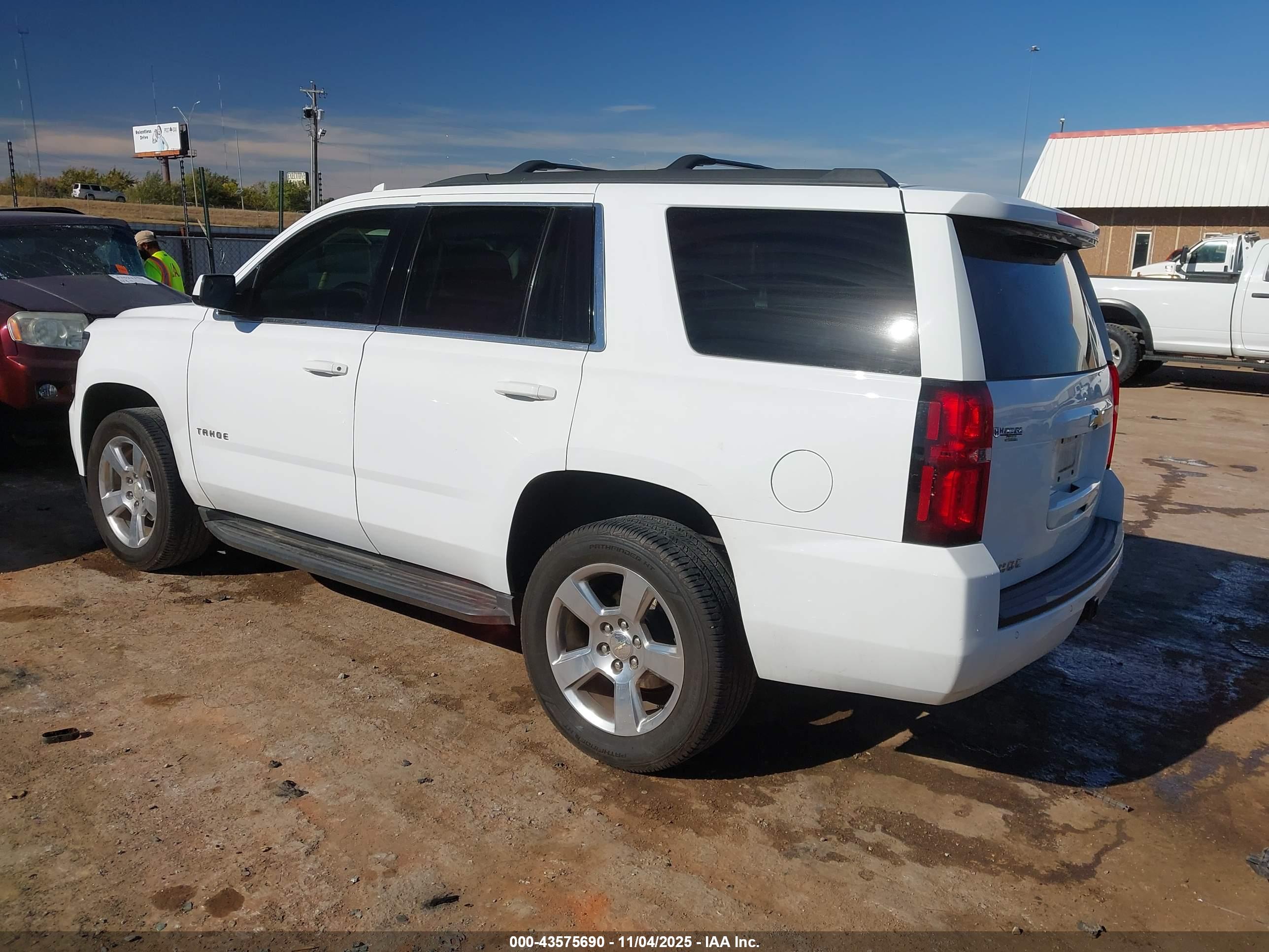 CHEVROLET TAHOE image 3