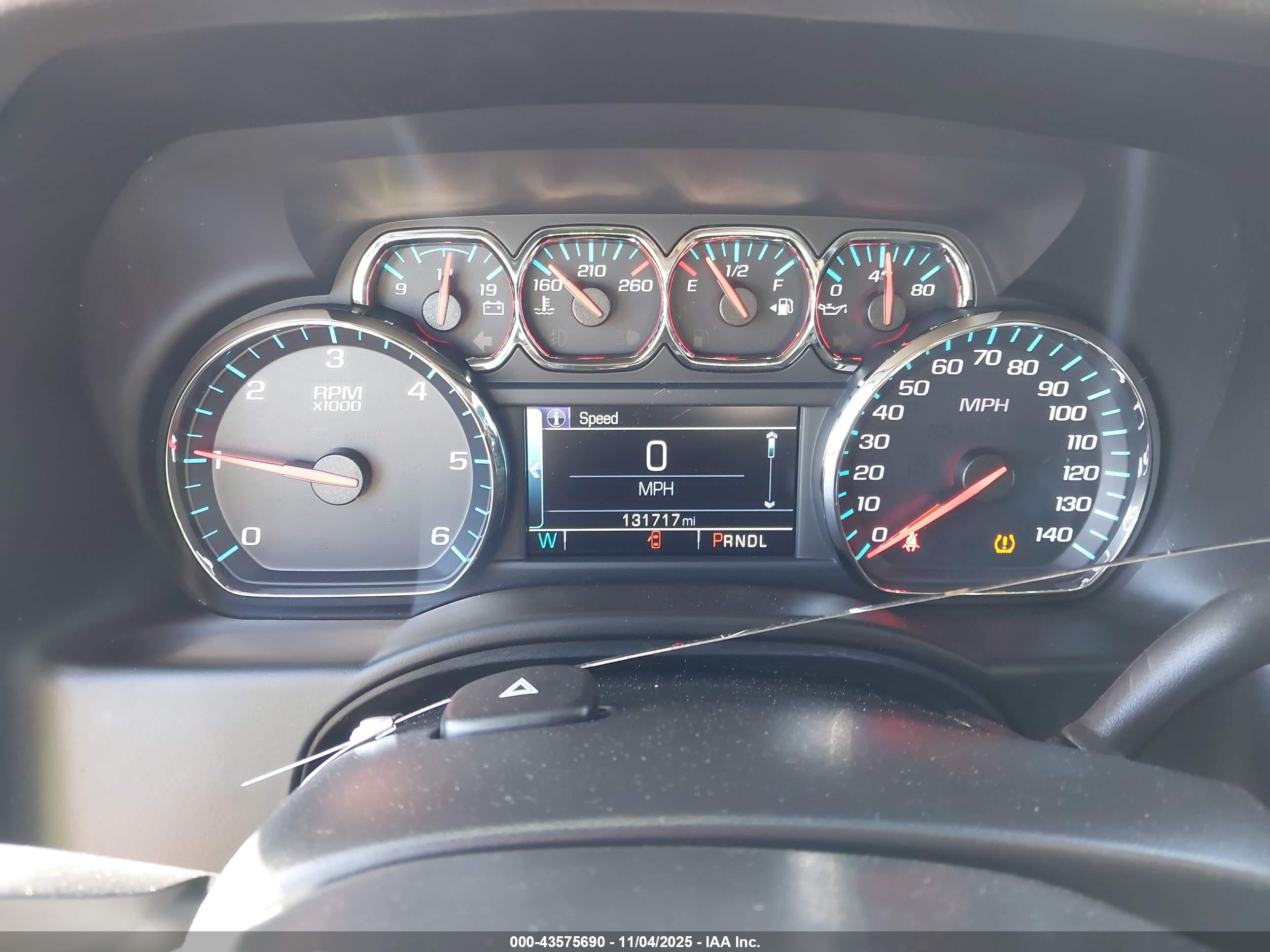 CHEVROLET TAHOE image 7