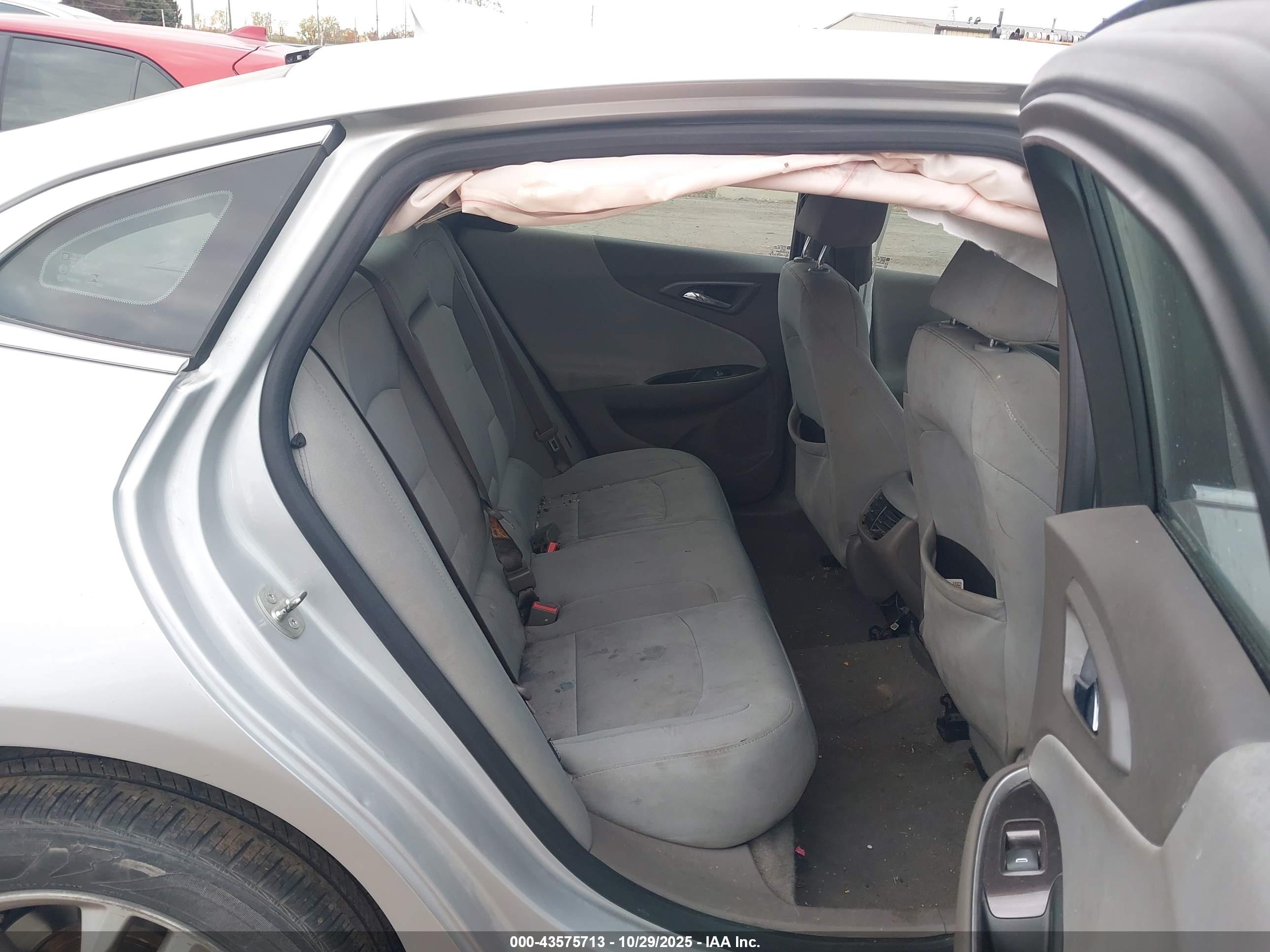CHEVROLET MALIBU image 8