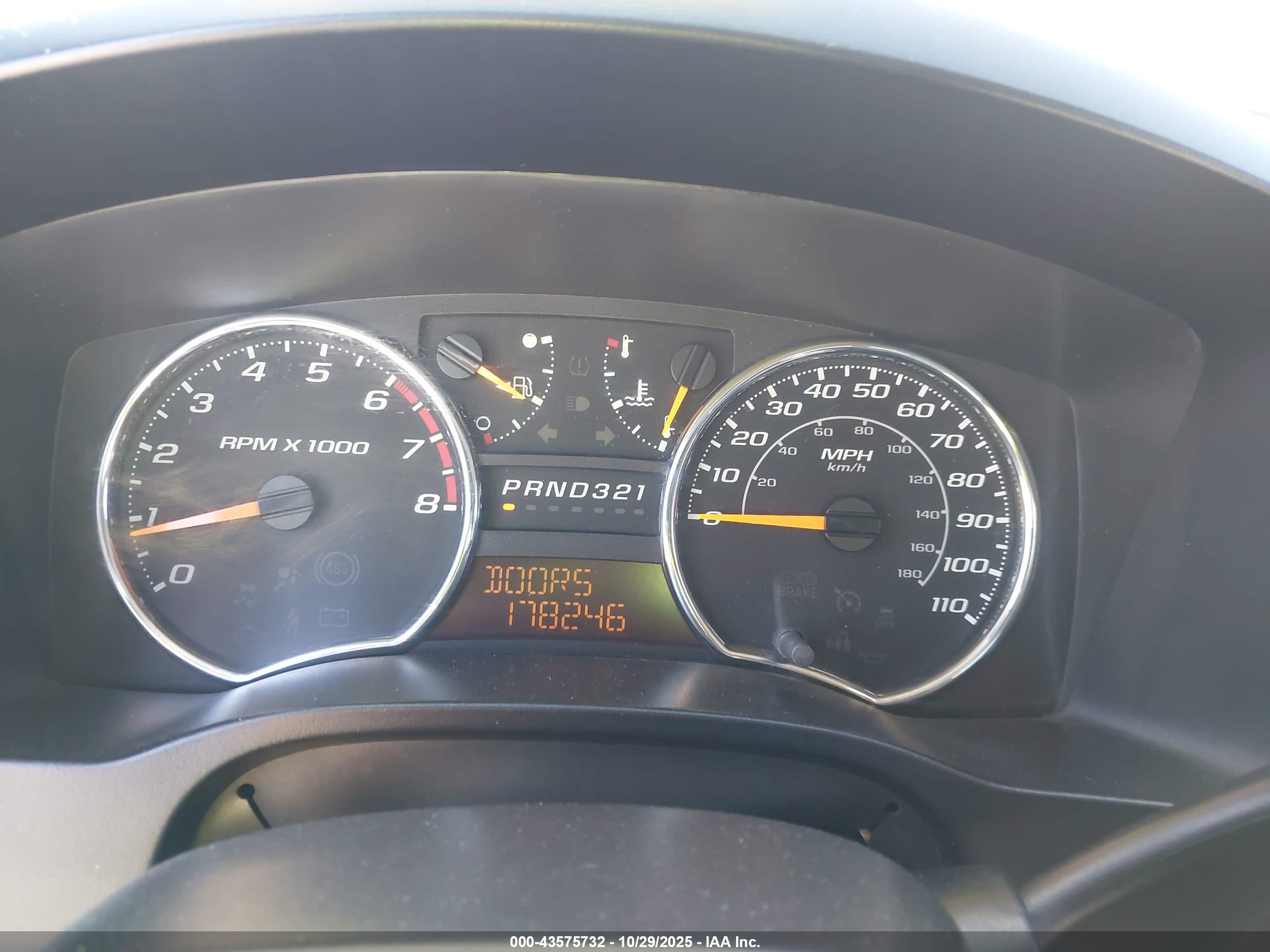CHEVROLET COLORADO image 7