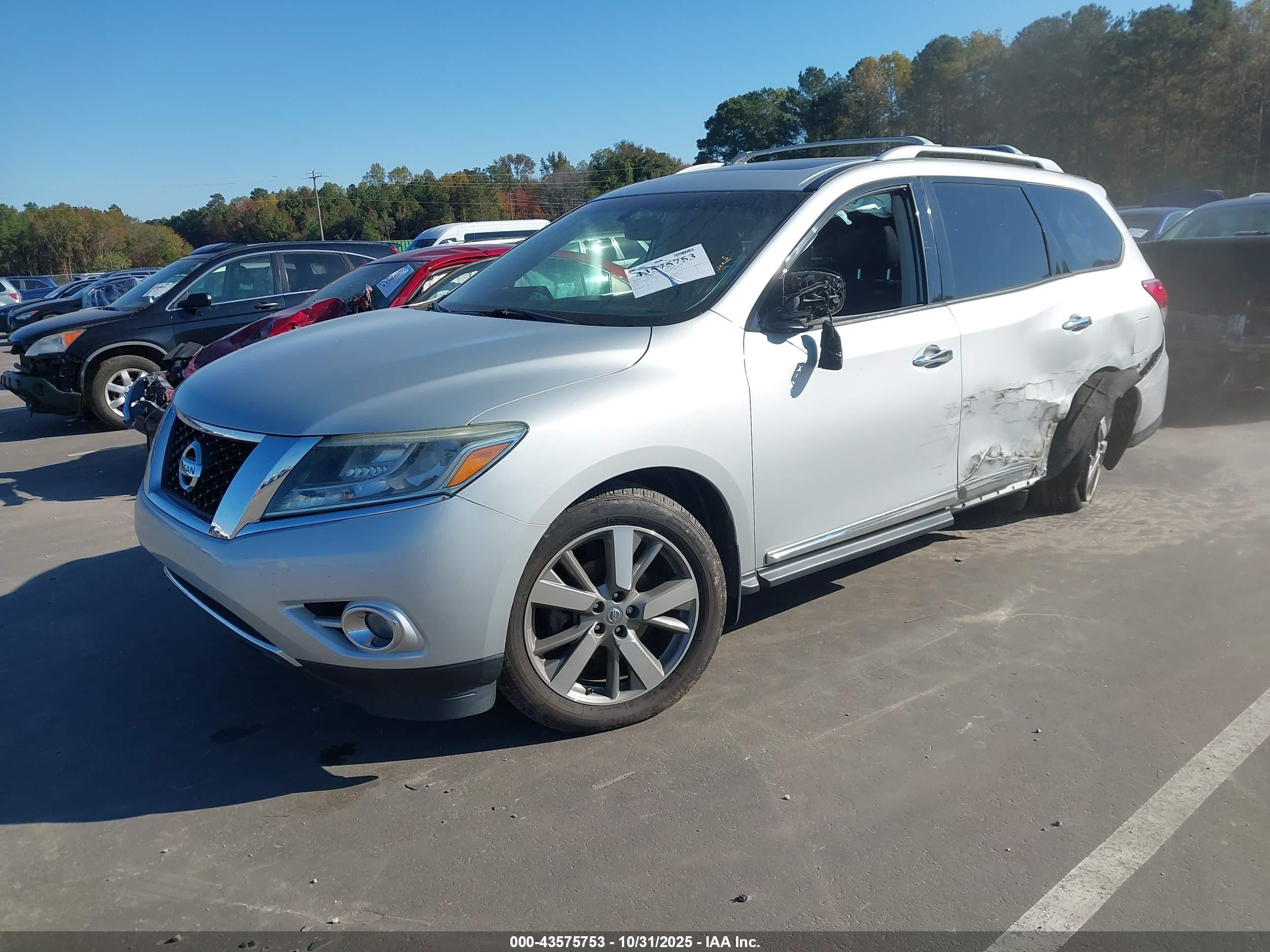 NISSAN PATHFINDER image 2