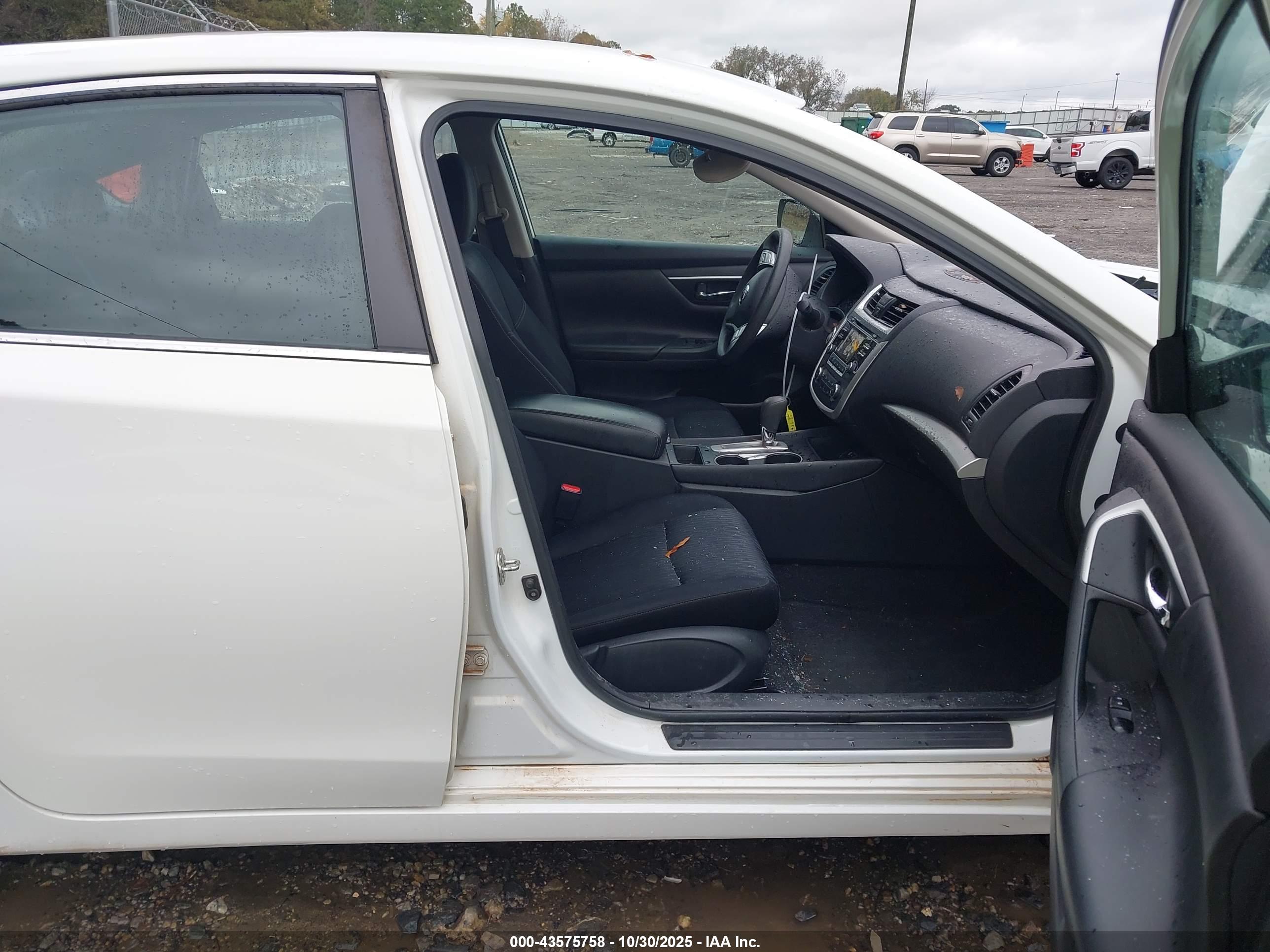 NISSAN ALTIMA image 5