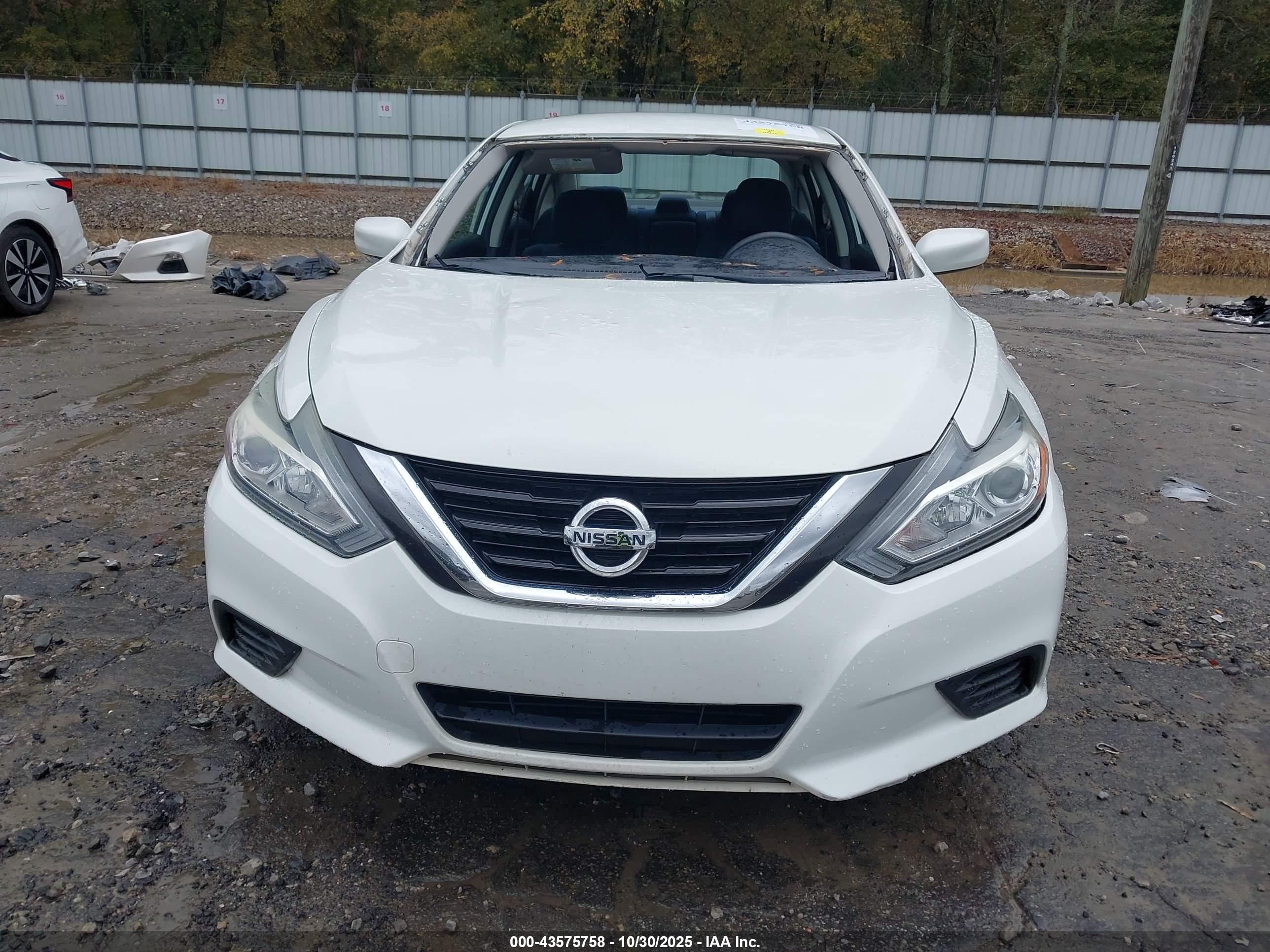 NISSAN ALTIMA image 6