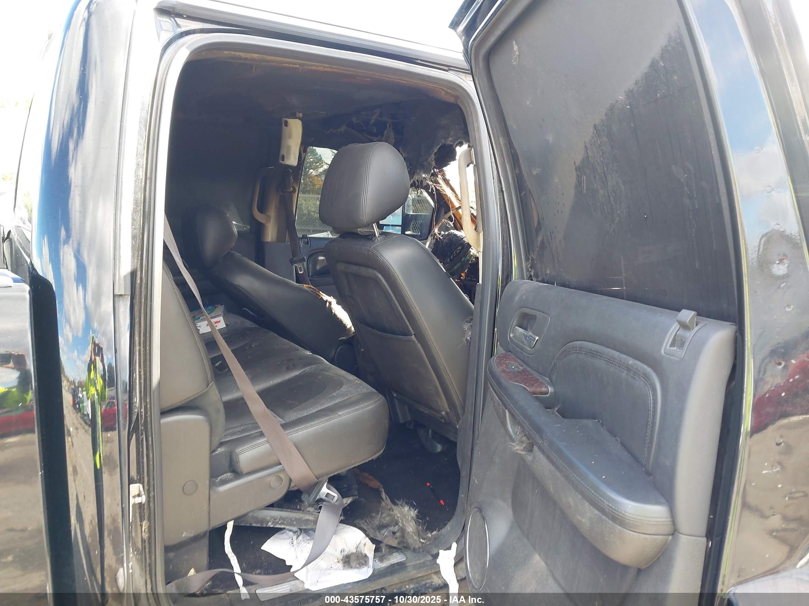 GMC SIERRA image 8