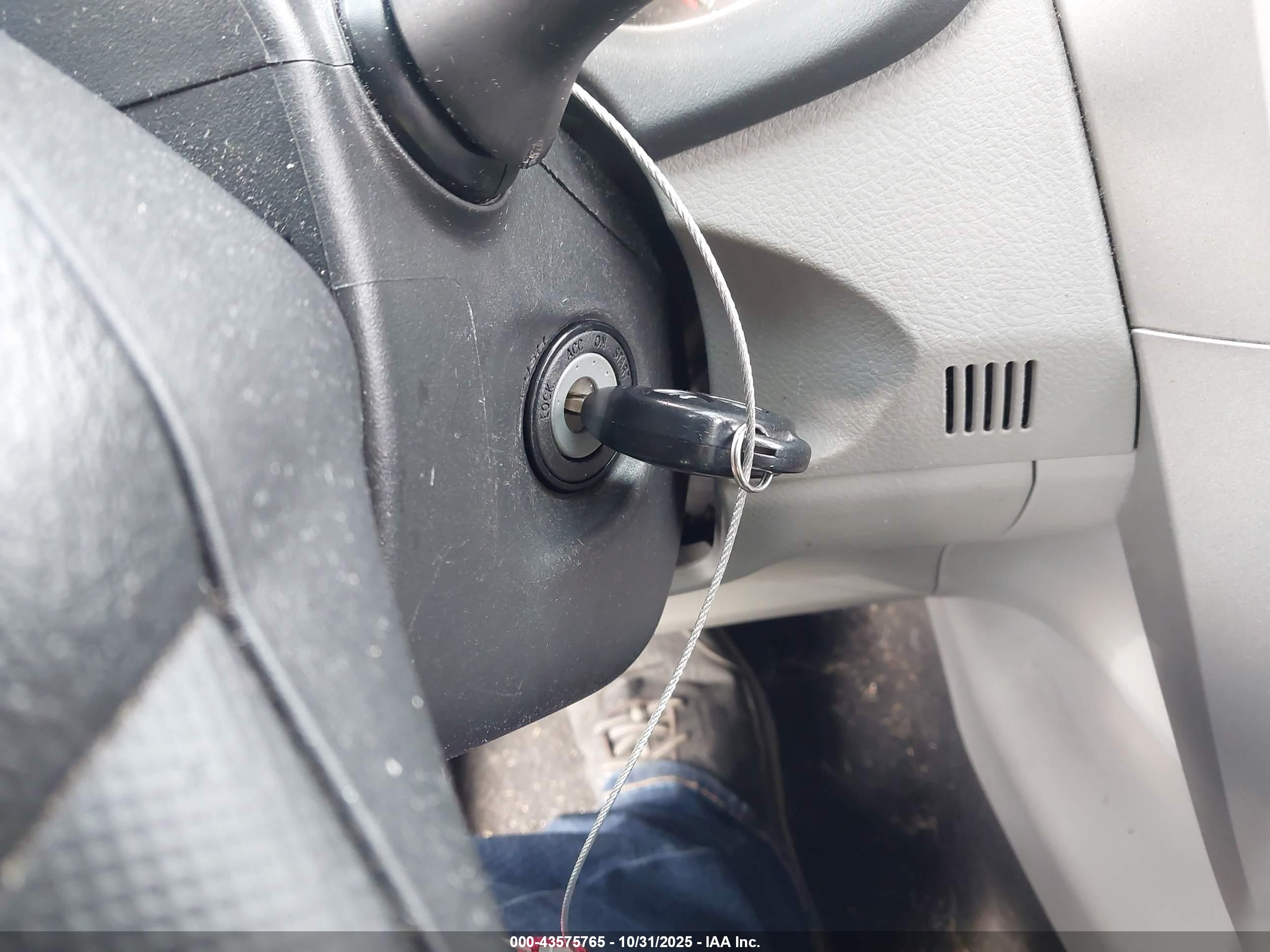 TOYOTA COROLLA image 11