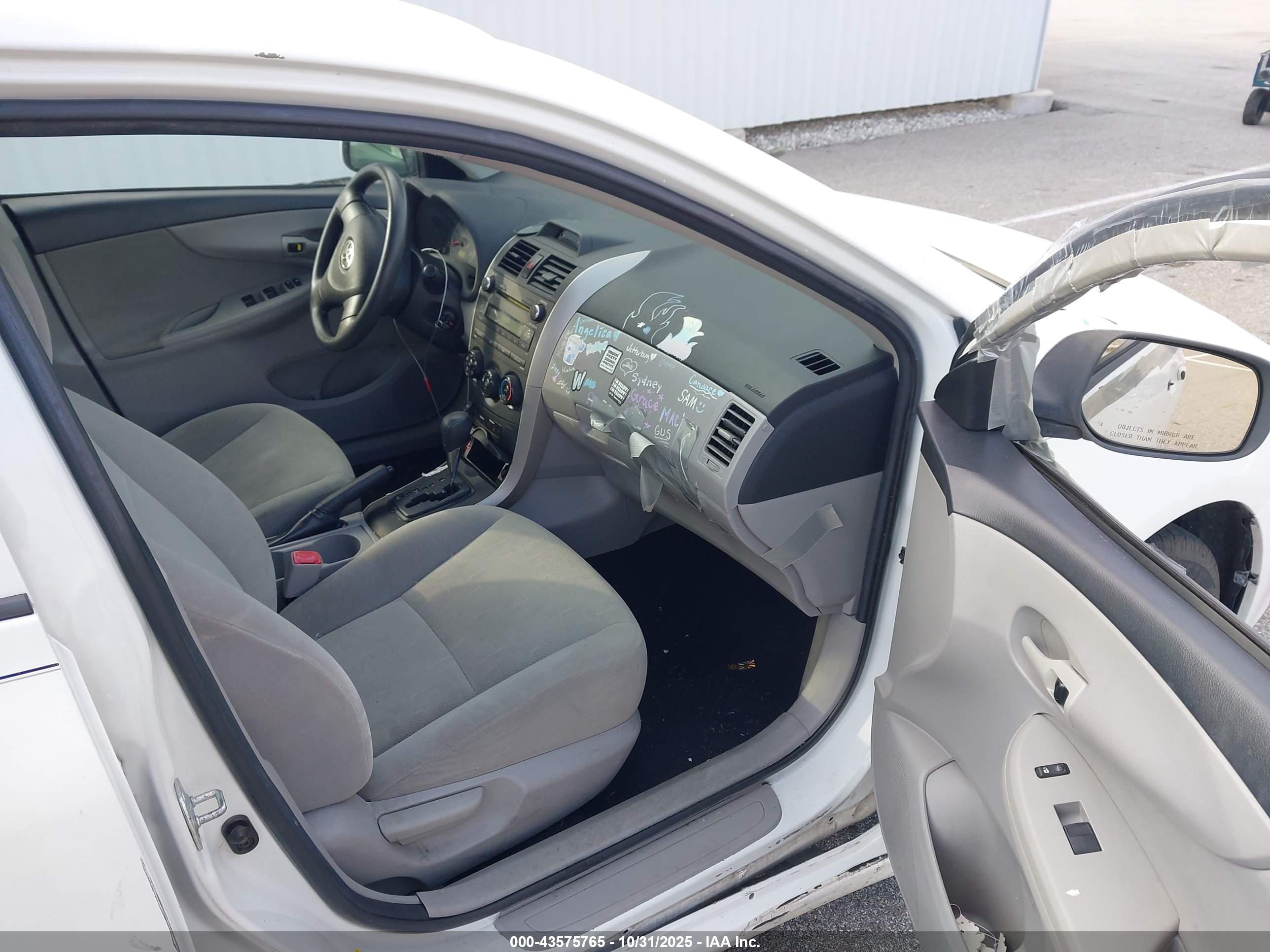 TOYOTA COROLLA image 5