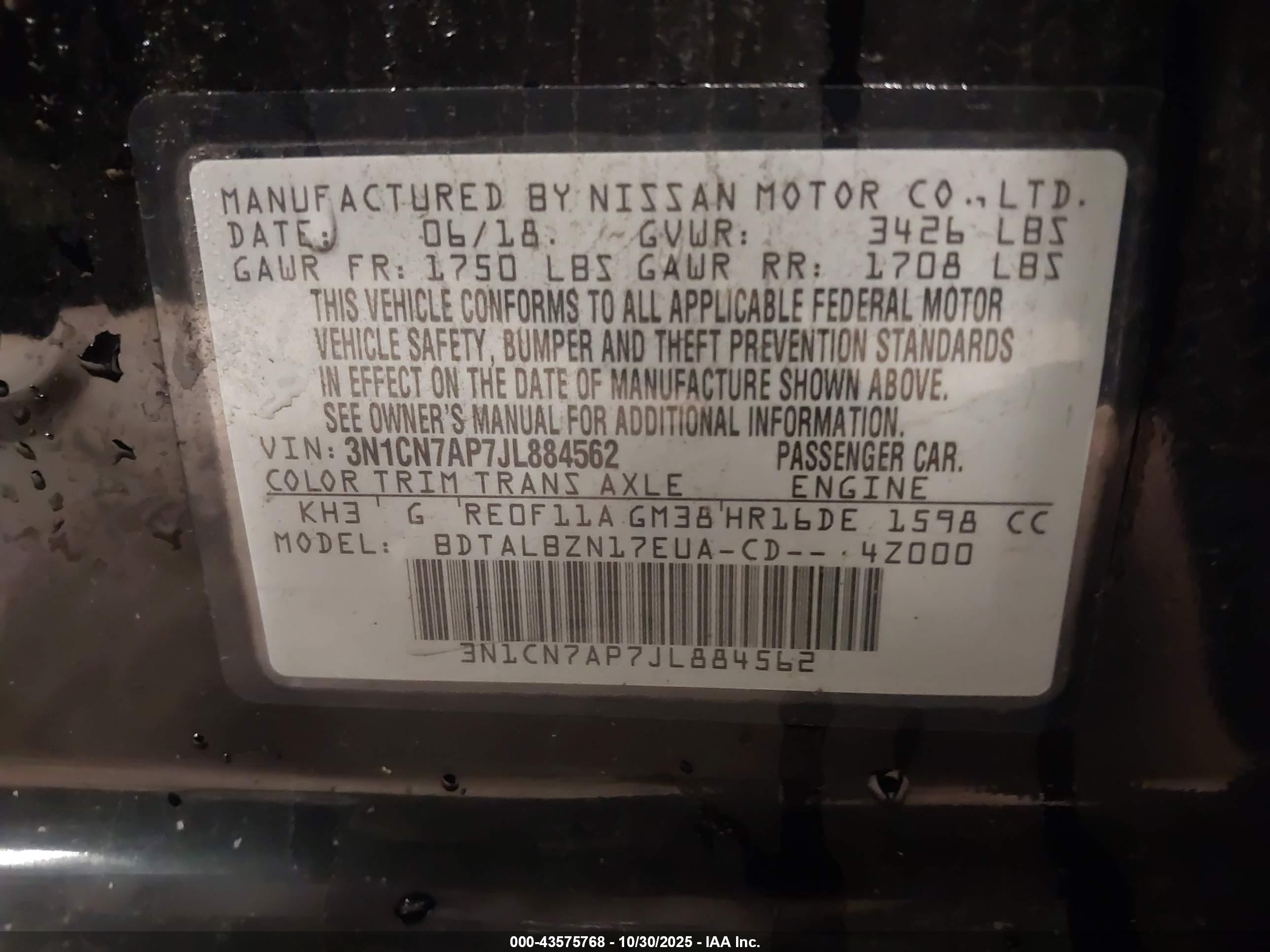 NISSAN VERSA image 9