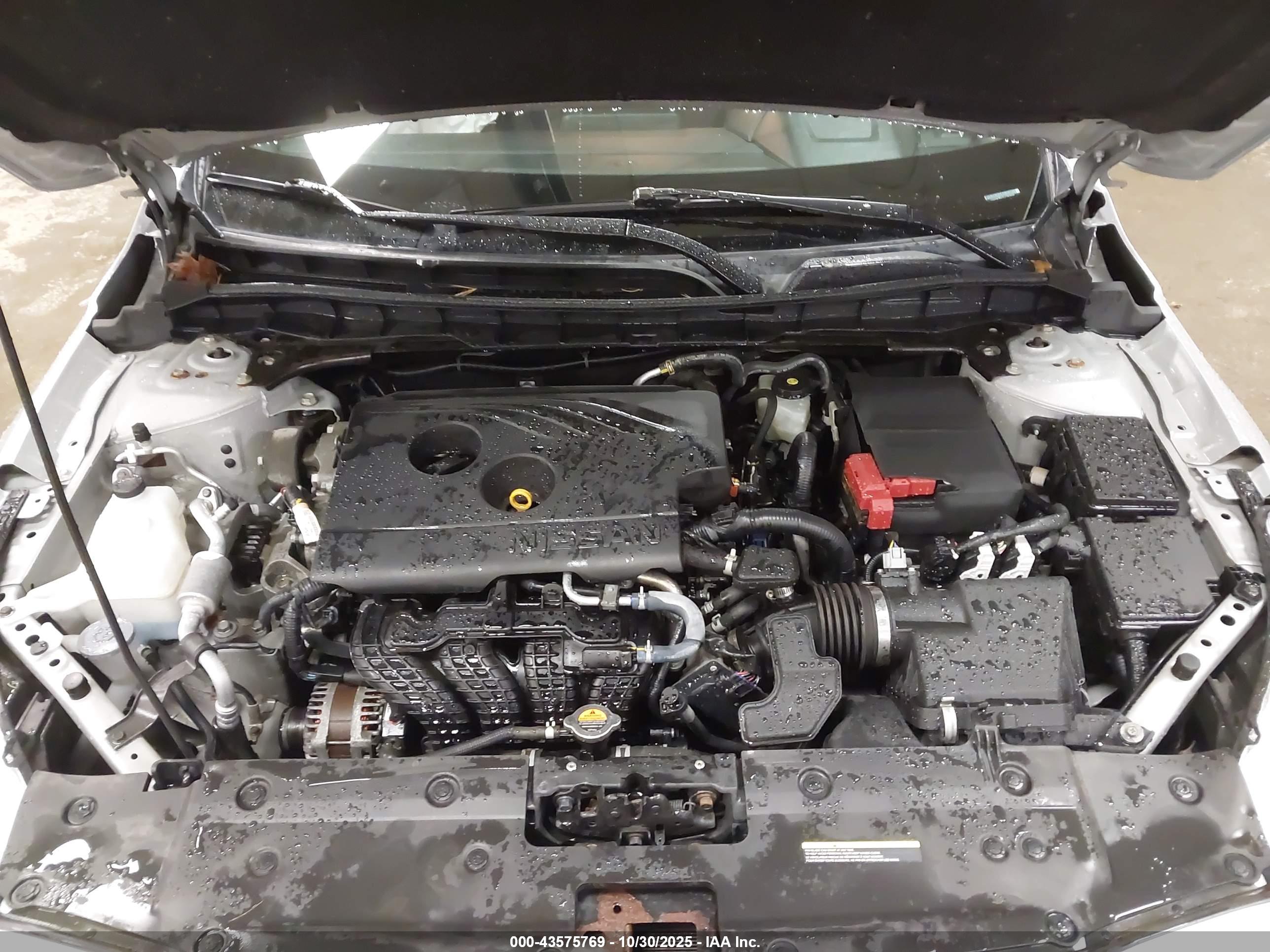 NISSAN ALTIMA image 10